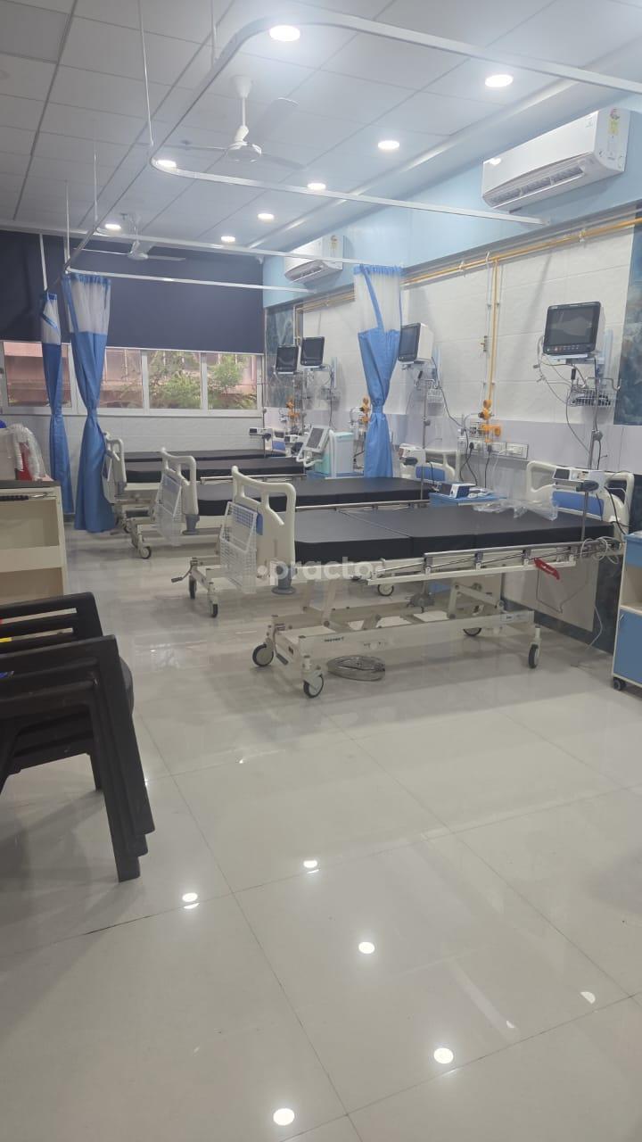 Therapy/Massage Room at Maadhav Multispeciality Hospital Malad Mumbai