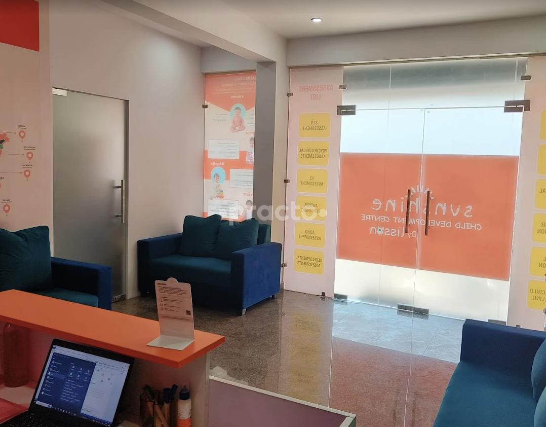 Reception Area at Sunshine By Lissun Railway Road Gurgaon