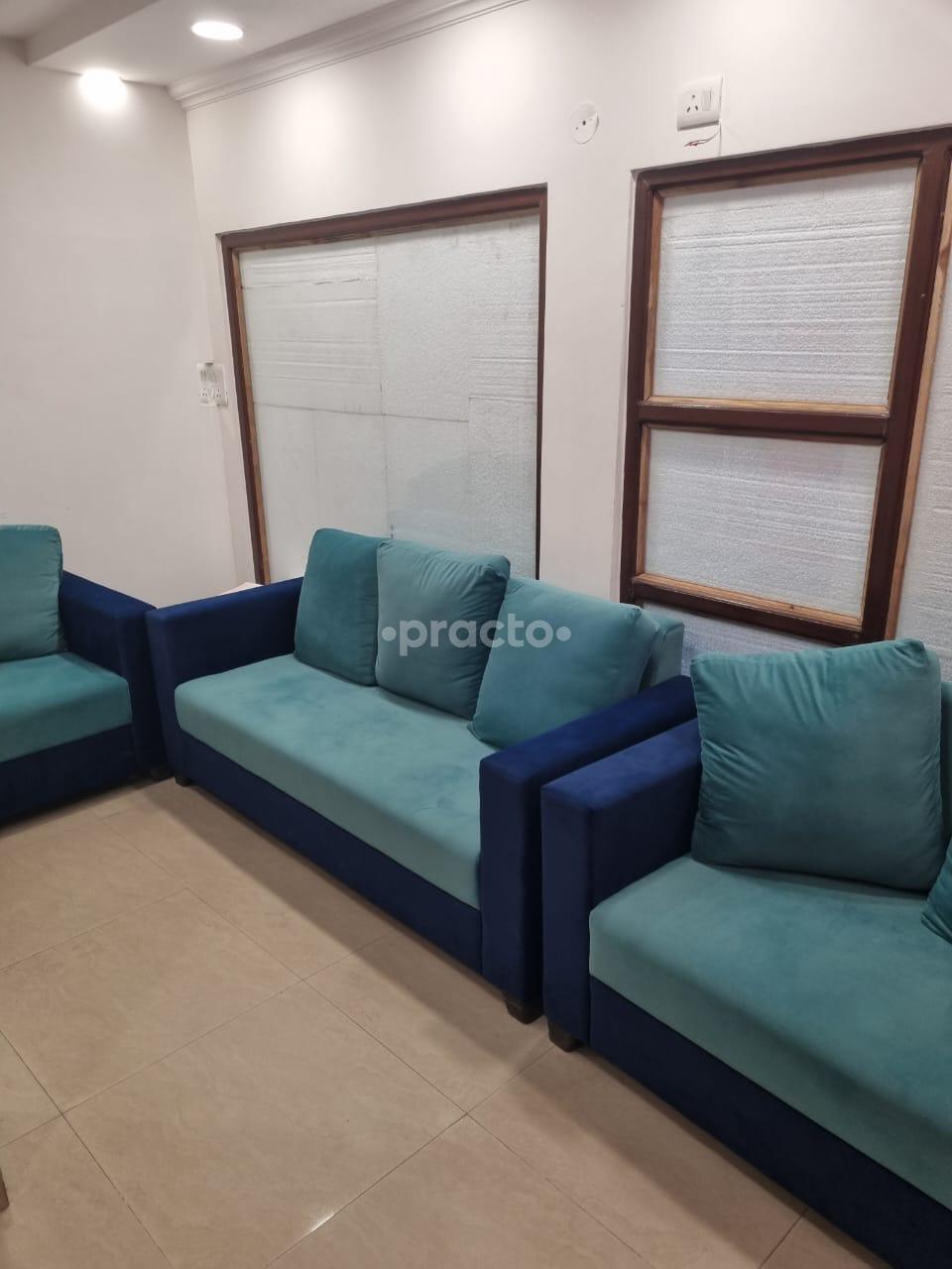 Waiting Area at Sunshine By Lissun East Of Kailash Delhi