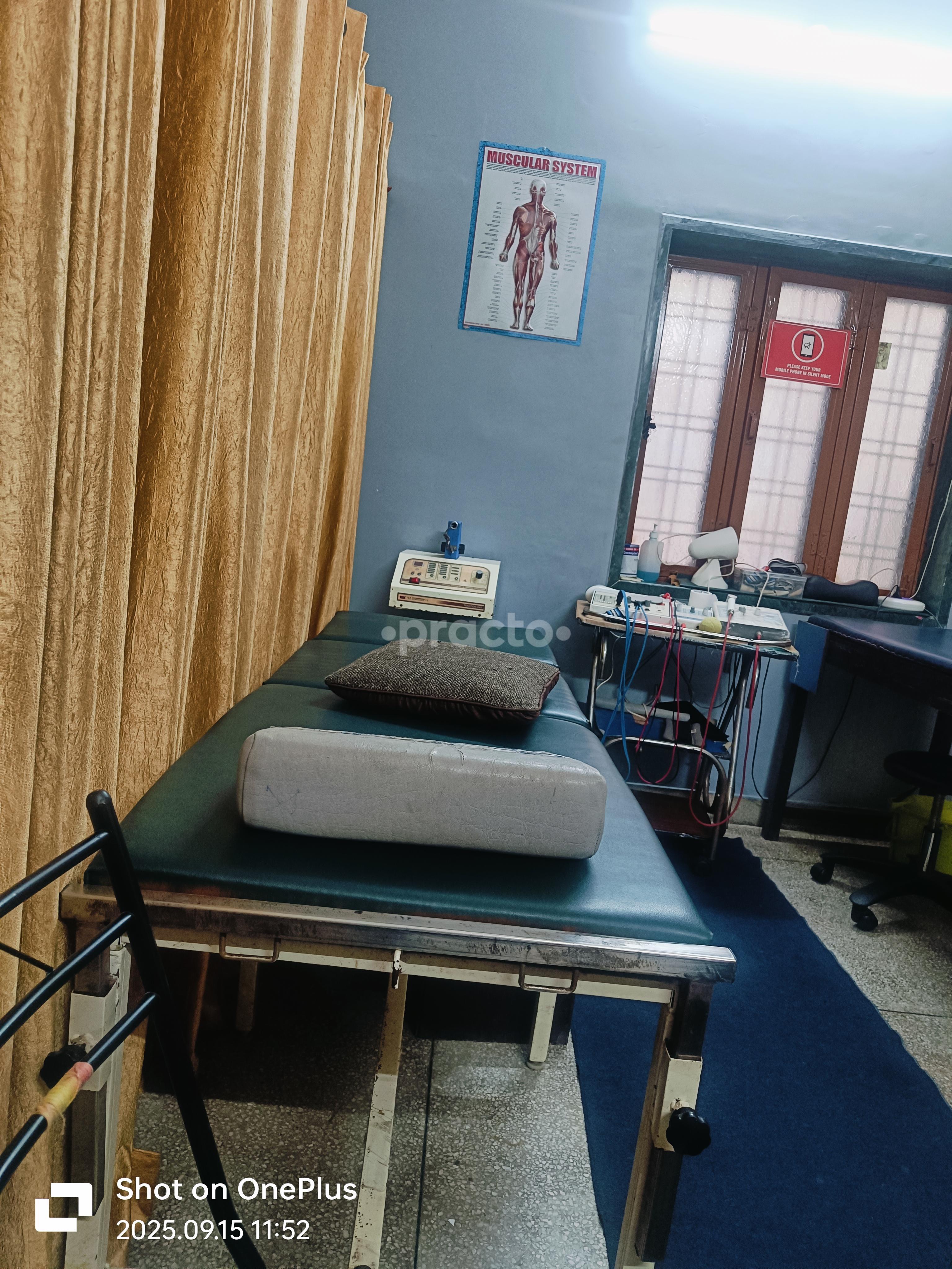 Therapy/Massage Room at Pioneer Physio Rehab Care Sewla Kala GMS Road Dehradun