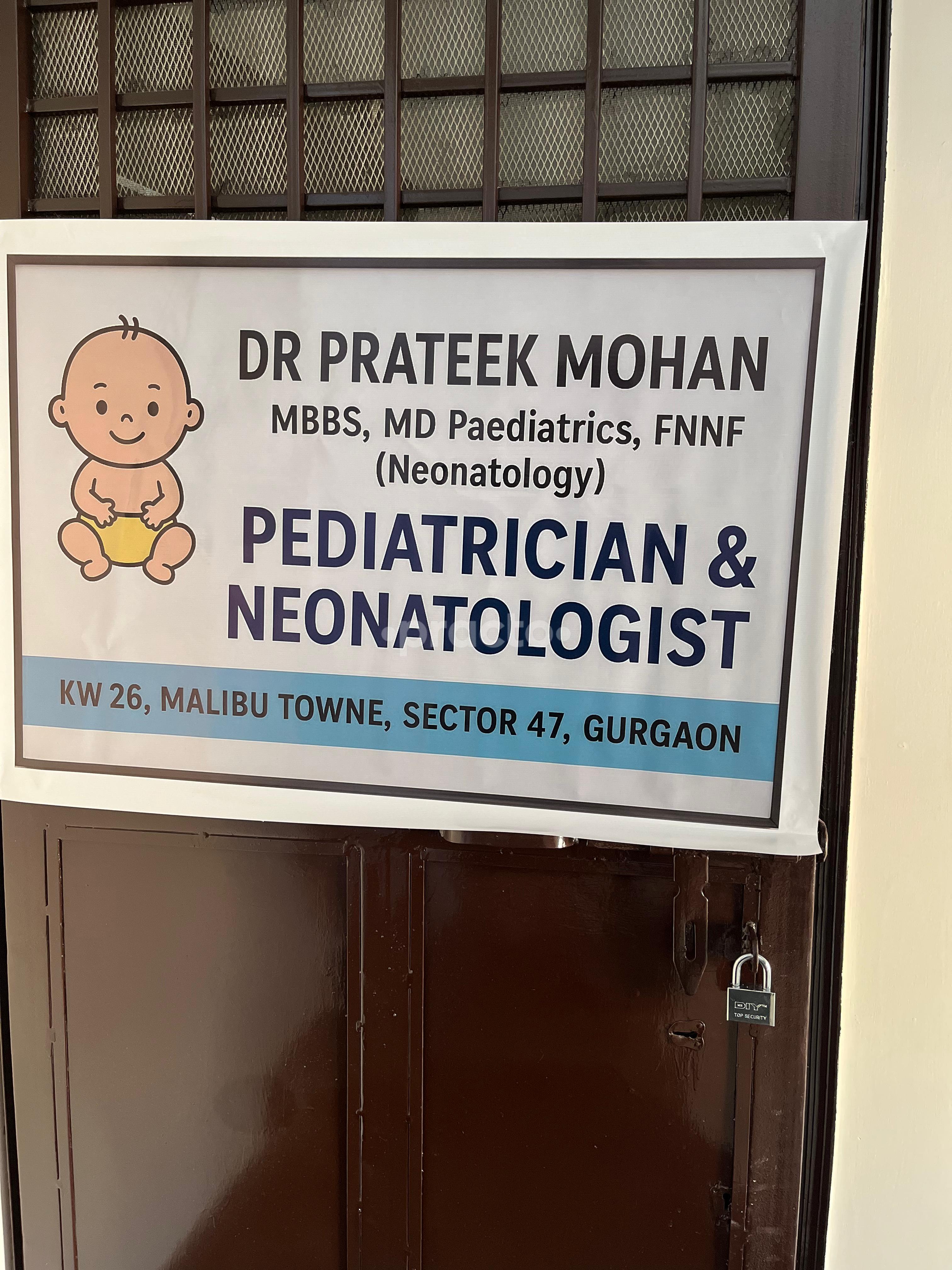 Outside Area at Dr. Prateek Mohan's Clinic Gurgaon Sector 47 Gurgaon