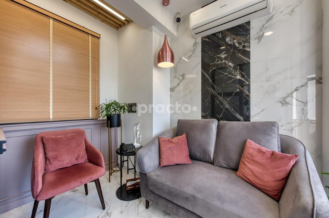 Waiting Area at Cosmodontist Dental and Implant Centre DLF Phase IV Gurgaon