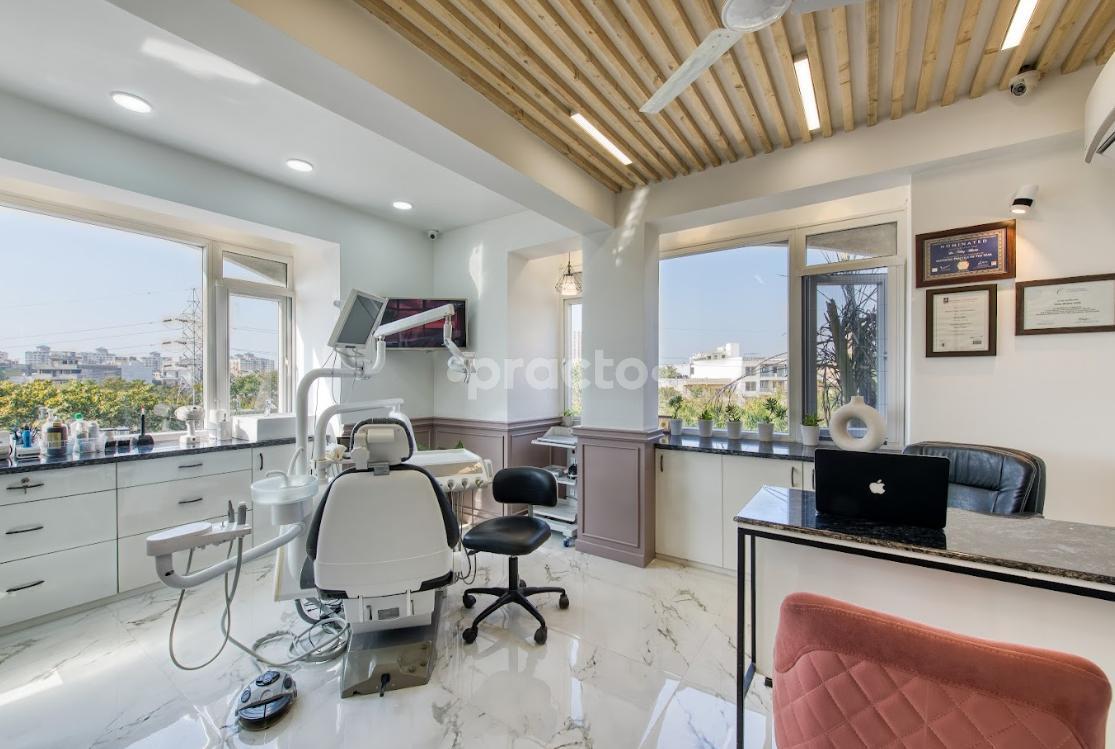 Consultation Room at Cosmodontist Dental and Implant Centre DLF Phase IV Gurgaon
