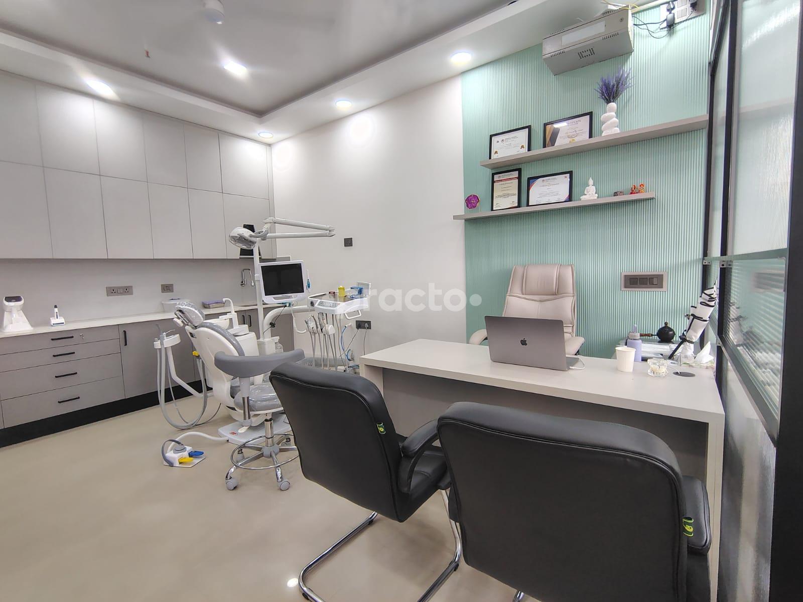 Consultation Room at Surmayee Dental Studio Noida-Sector-131 Noida