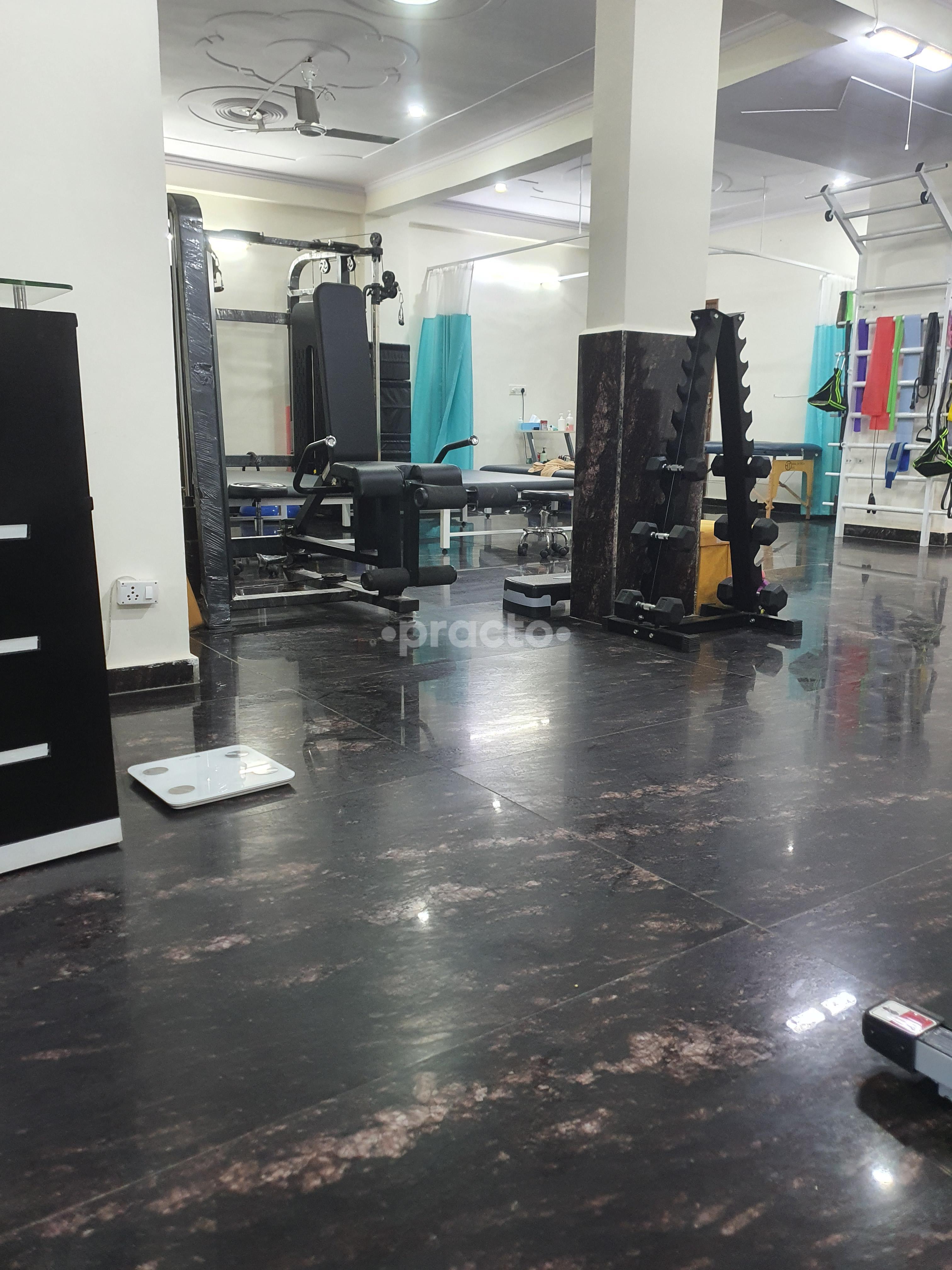Reception Area at Spine Align Rehab Sector 70 Noida