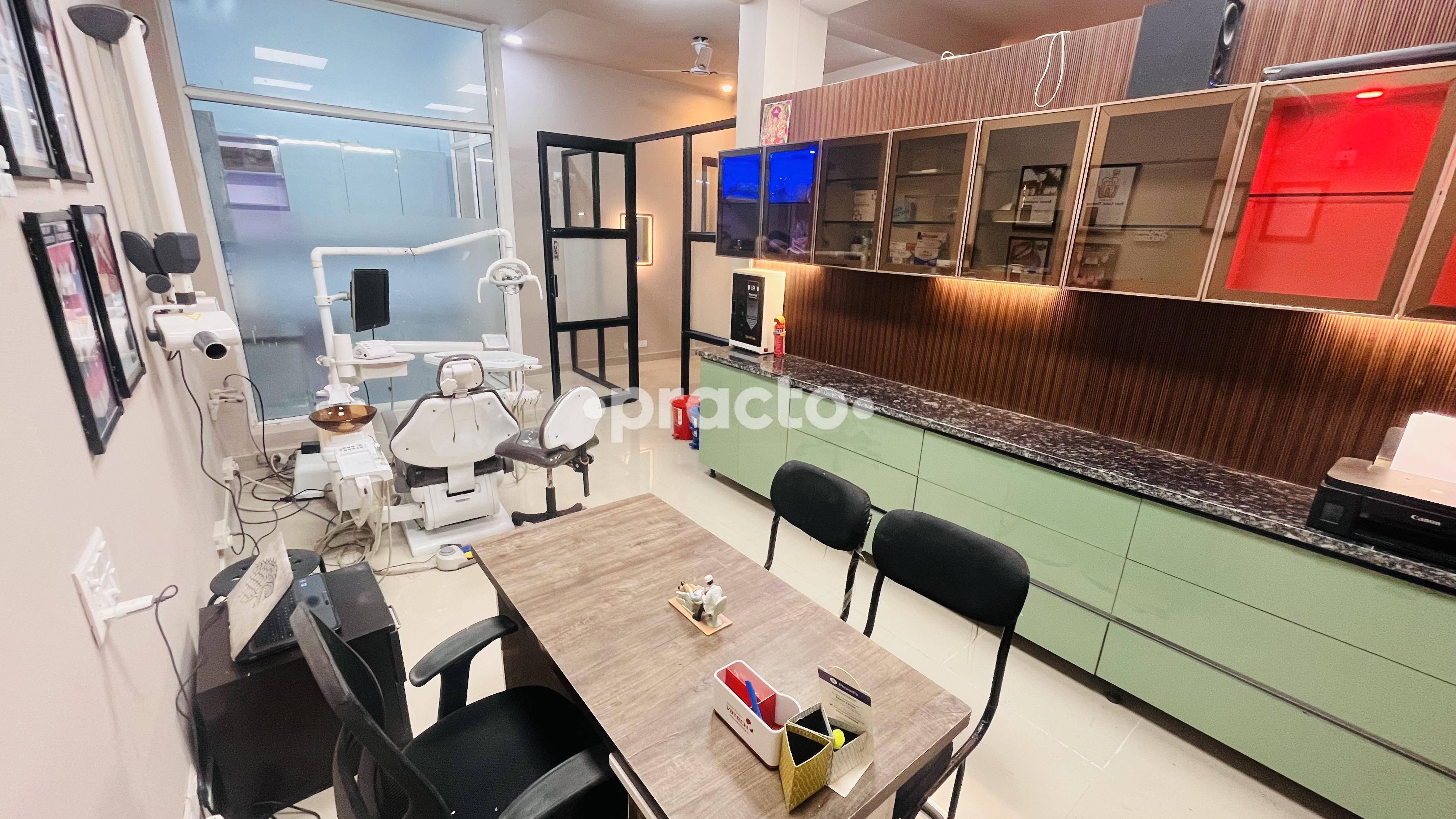 Consultation Room at Roots Dental Clinic Gurgaon Sector 48 Gurgaon