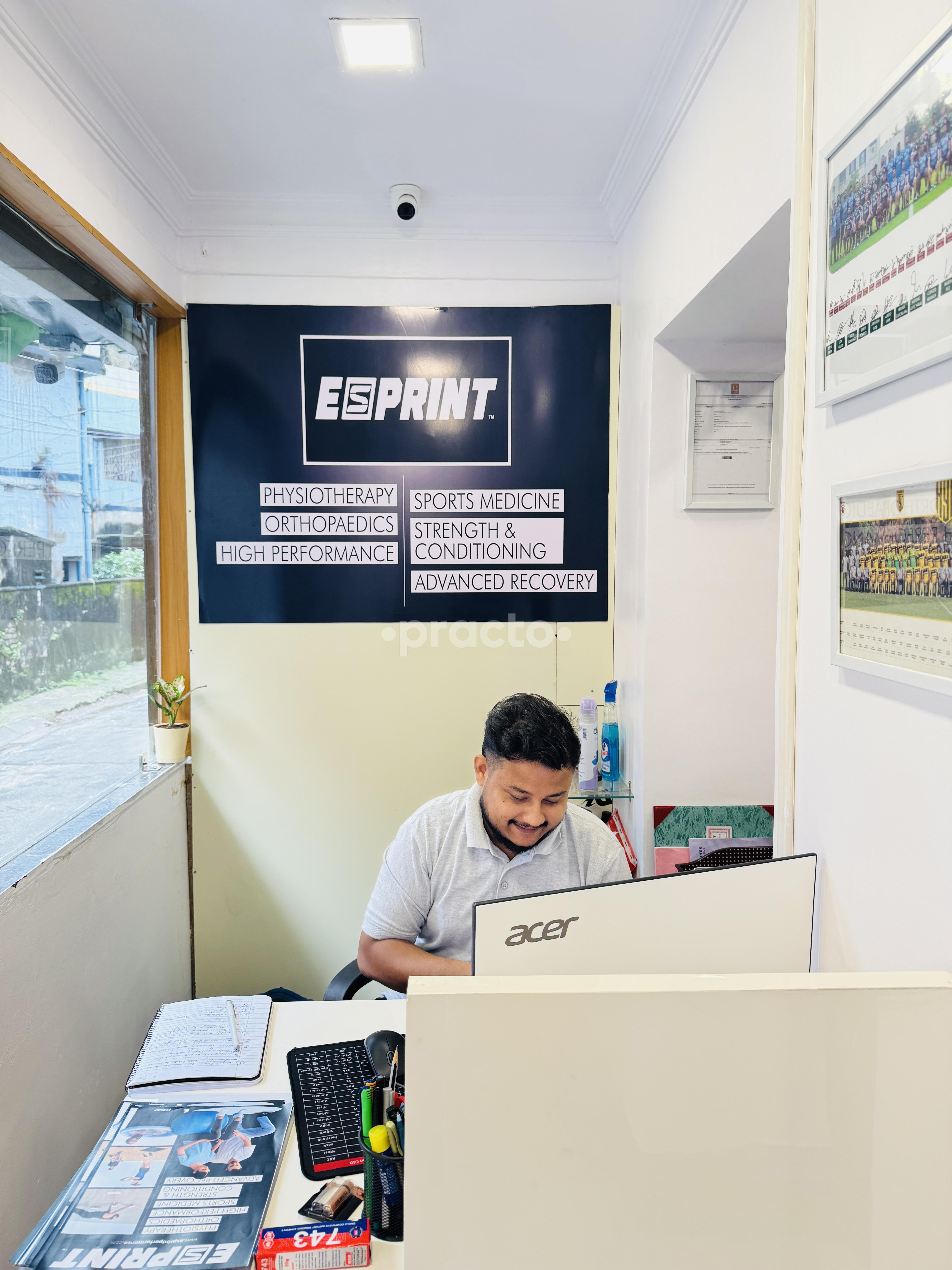 Reception Area at Esprint Clinic Southern Avenue Kolkata
