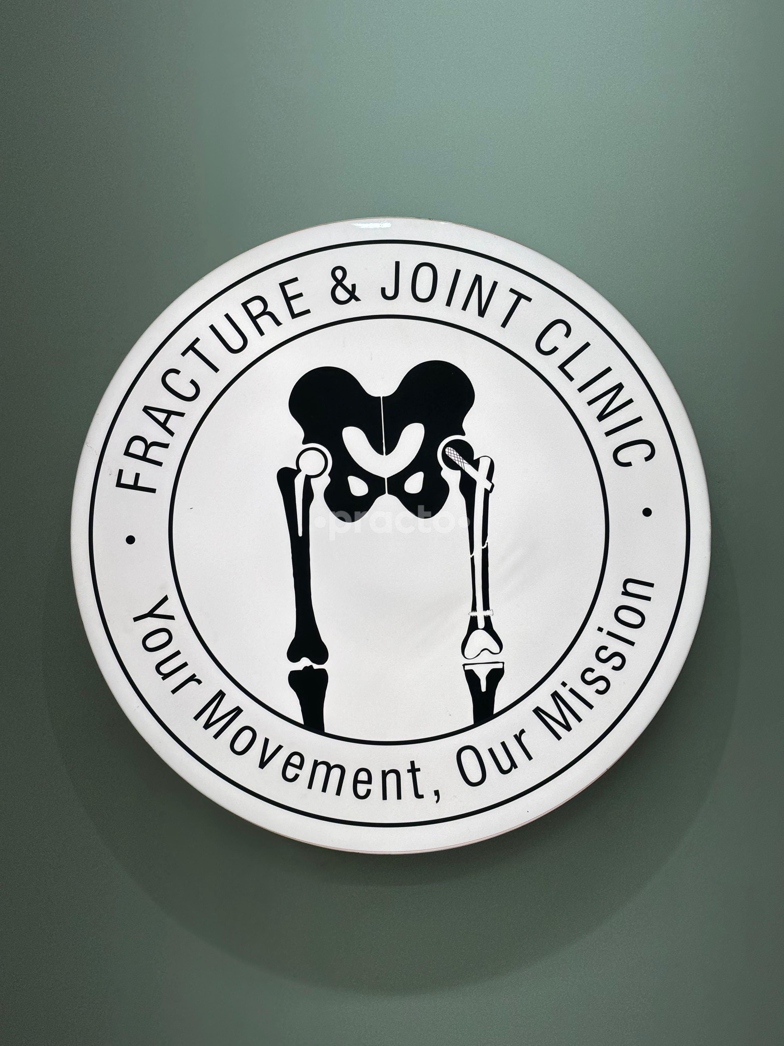 Fracture And Joint Clinic