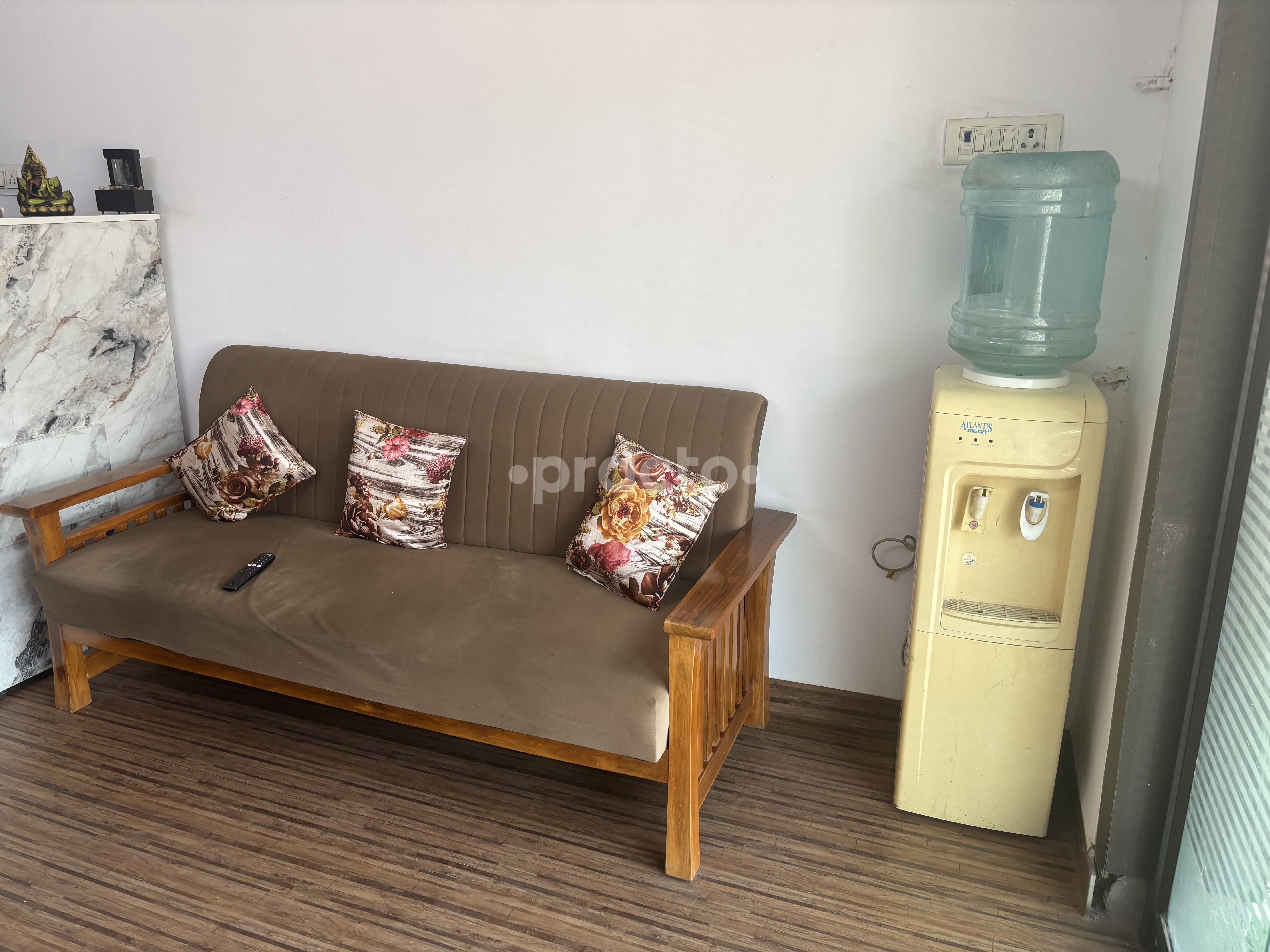 Waiting Area at Dr Rashmi Bajpai  Clinic Pitampura Delhi