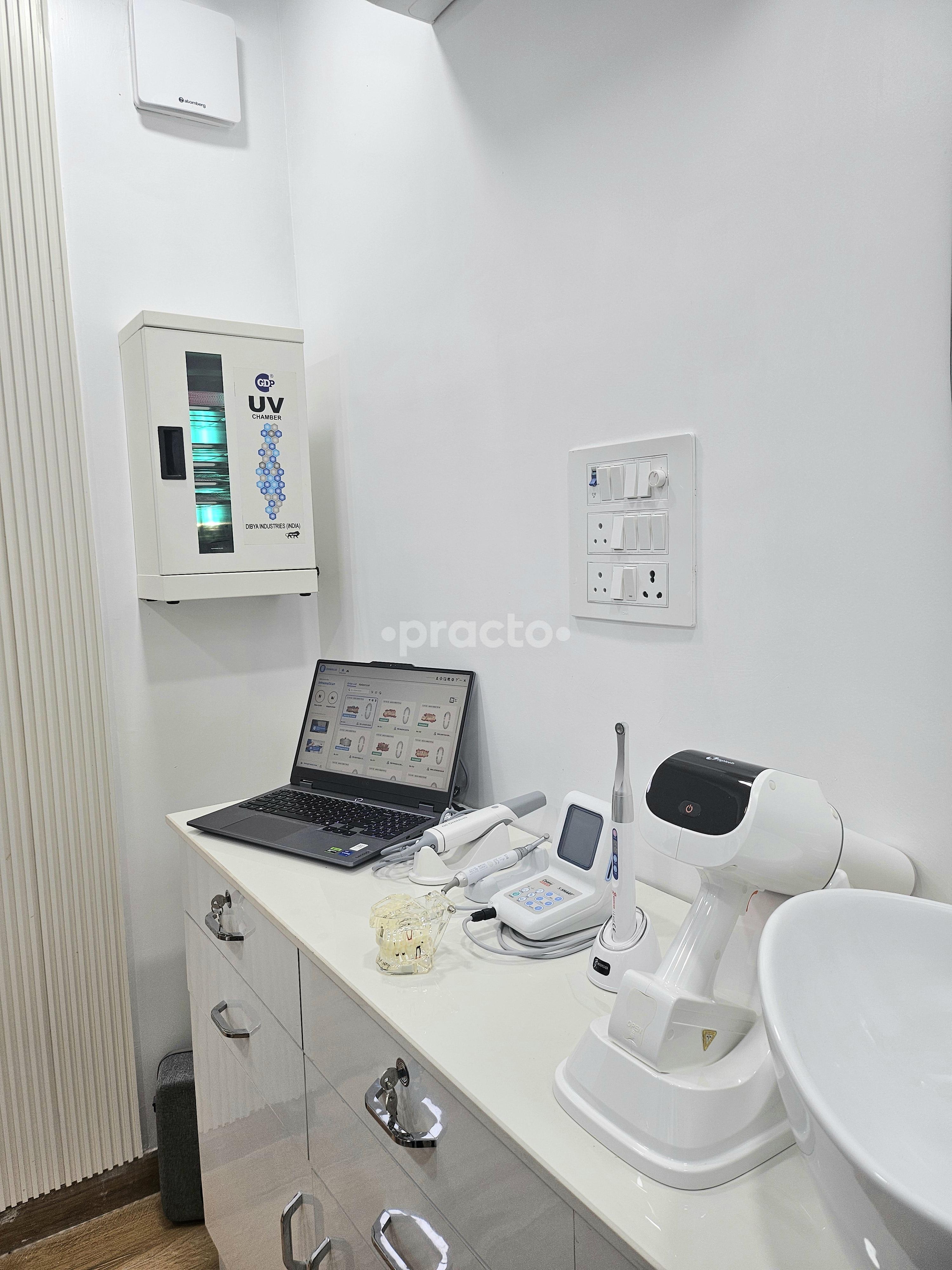 Equipment Area at ANANDA DENTAL CARE Rohini Sector 15 Delhi