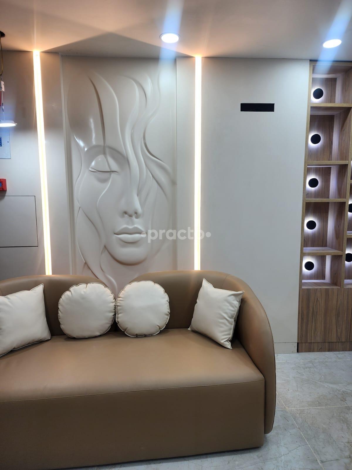 Waiting Area at Square Root Clinic Sushant Lok III Gurgaon