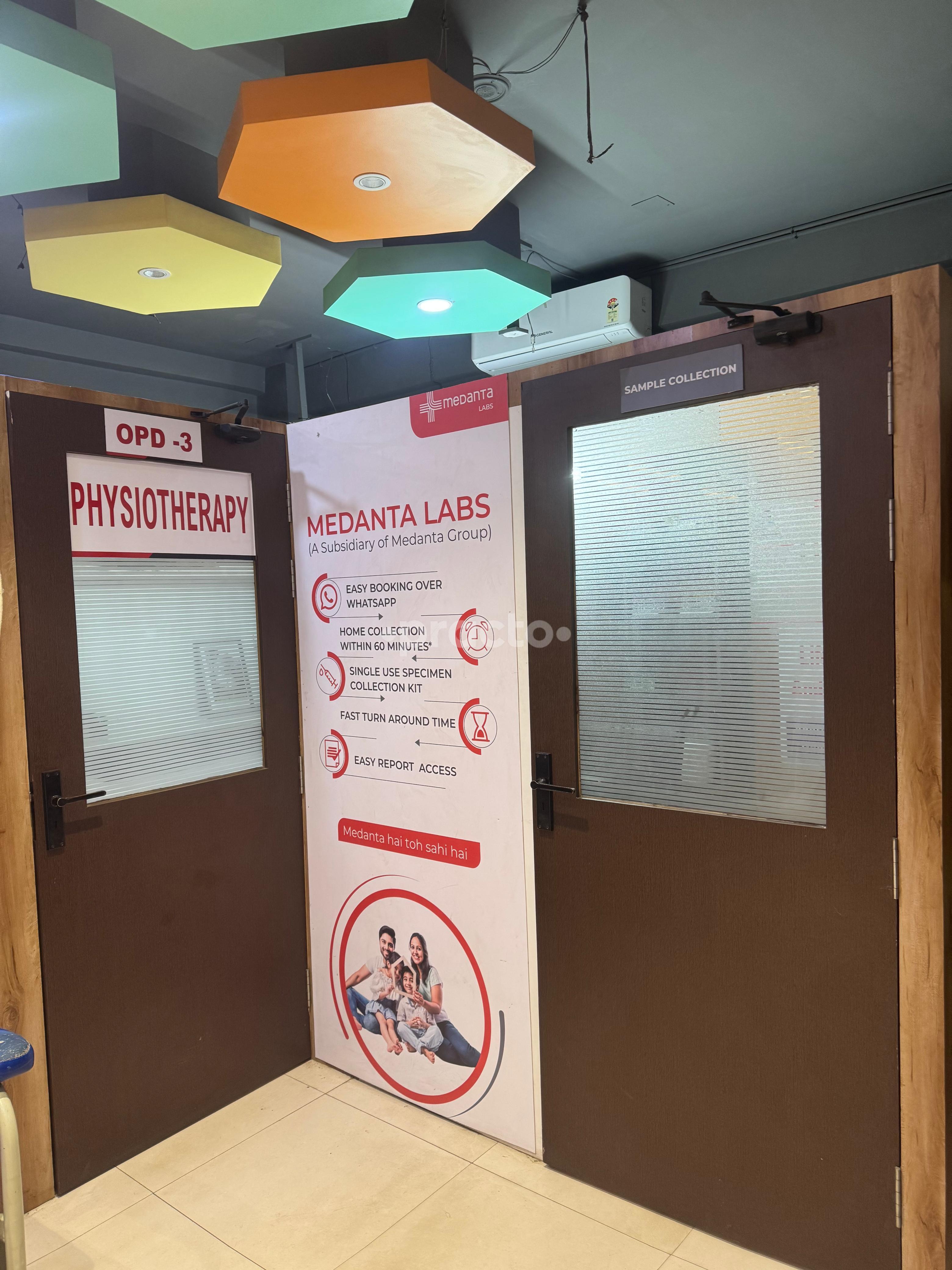 Physiotherapy Room at Unimax Hospital Gomtinagar Lucknow