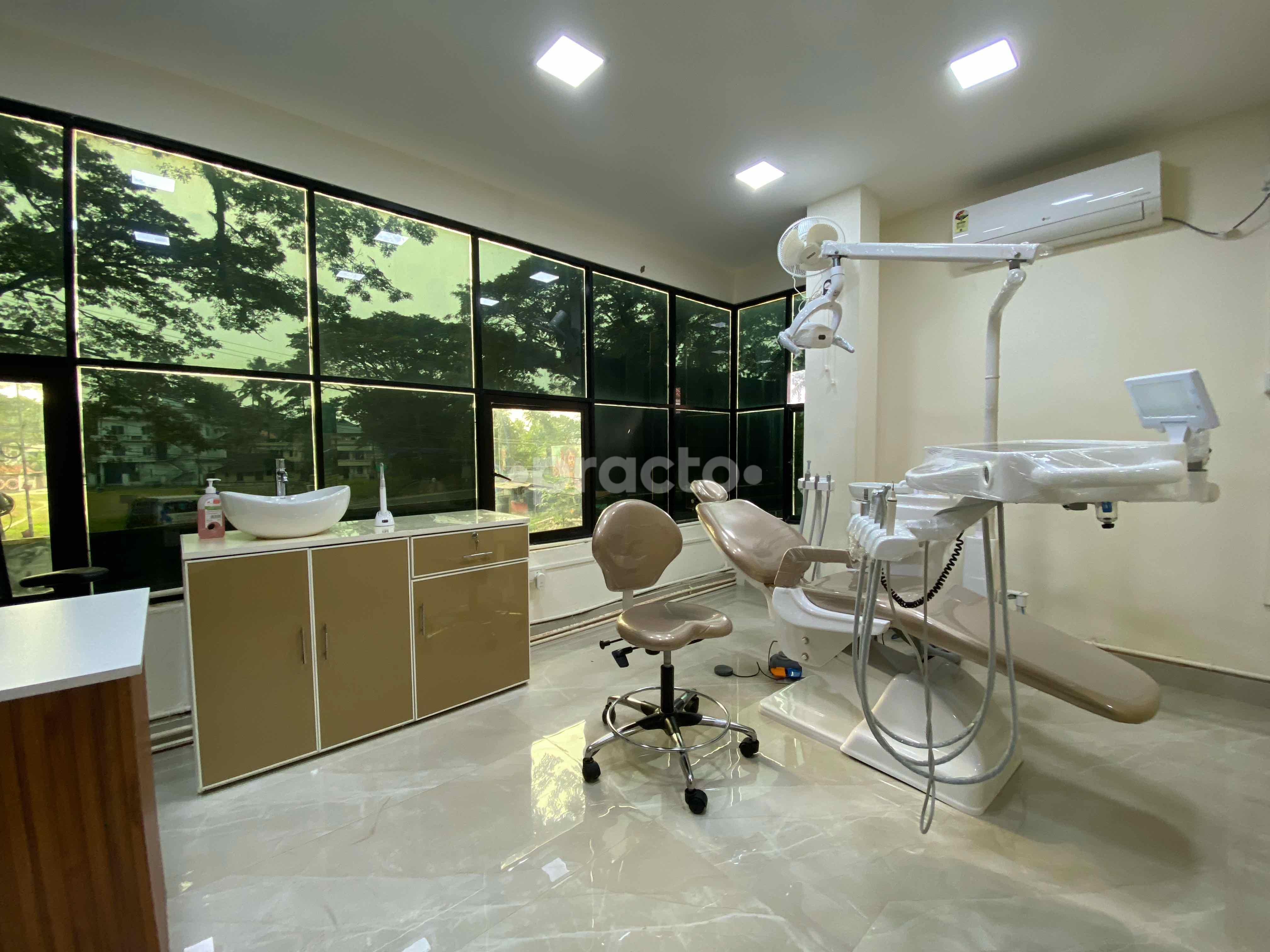 Consultation Room at Smiline Dental clinic Palluruthy Ernakulam