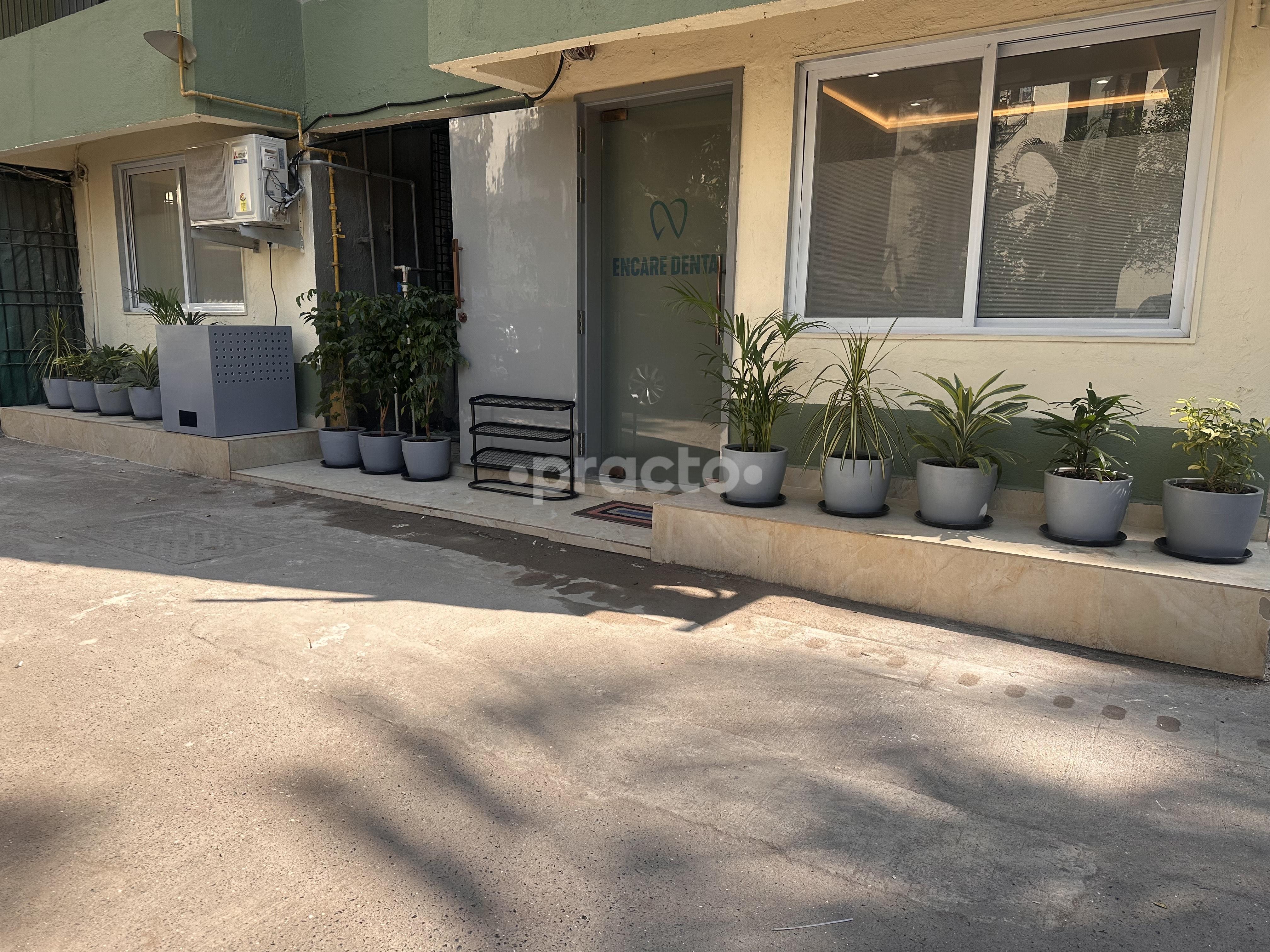 Outside Area at Encare Dental Santacruz Mumbai