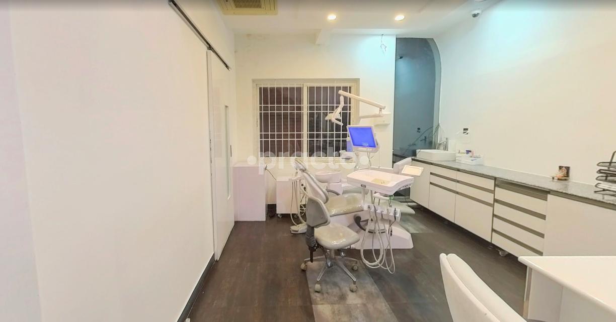 Equipment Area at Dr.Raj s Ent, Dental And Aesthetics ECR Road Chennai