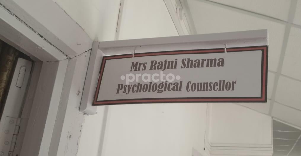 Doctor Names Board at Lighten Your Load! Jagatpura Jaipur