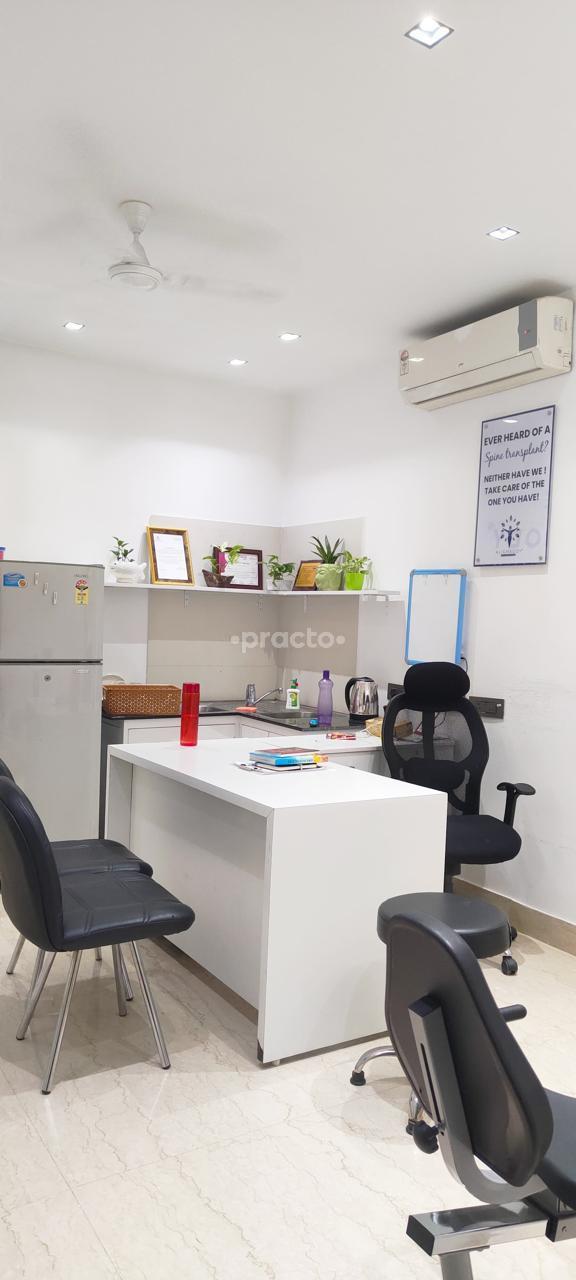 Establishment board at ALIGNBODY Physiotherapy Clinic Vasant Vihar Delhi