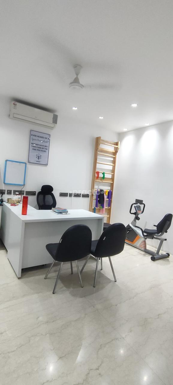 Establishment board at ALIGNBODY Physiotherapy Clinic Vasant Vihar Delhi