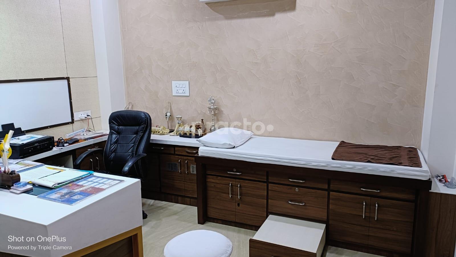 Consultation Room at Jeevan Rekha Hospital Vishveshvariya Nagar Jaipur