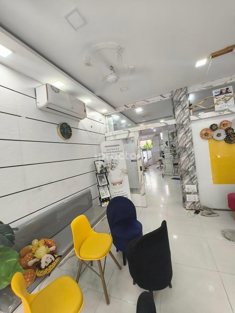 Waiting Area at Jain Dental Clinic Indirapuram Ghaziabad
