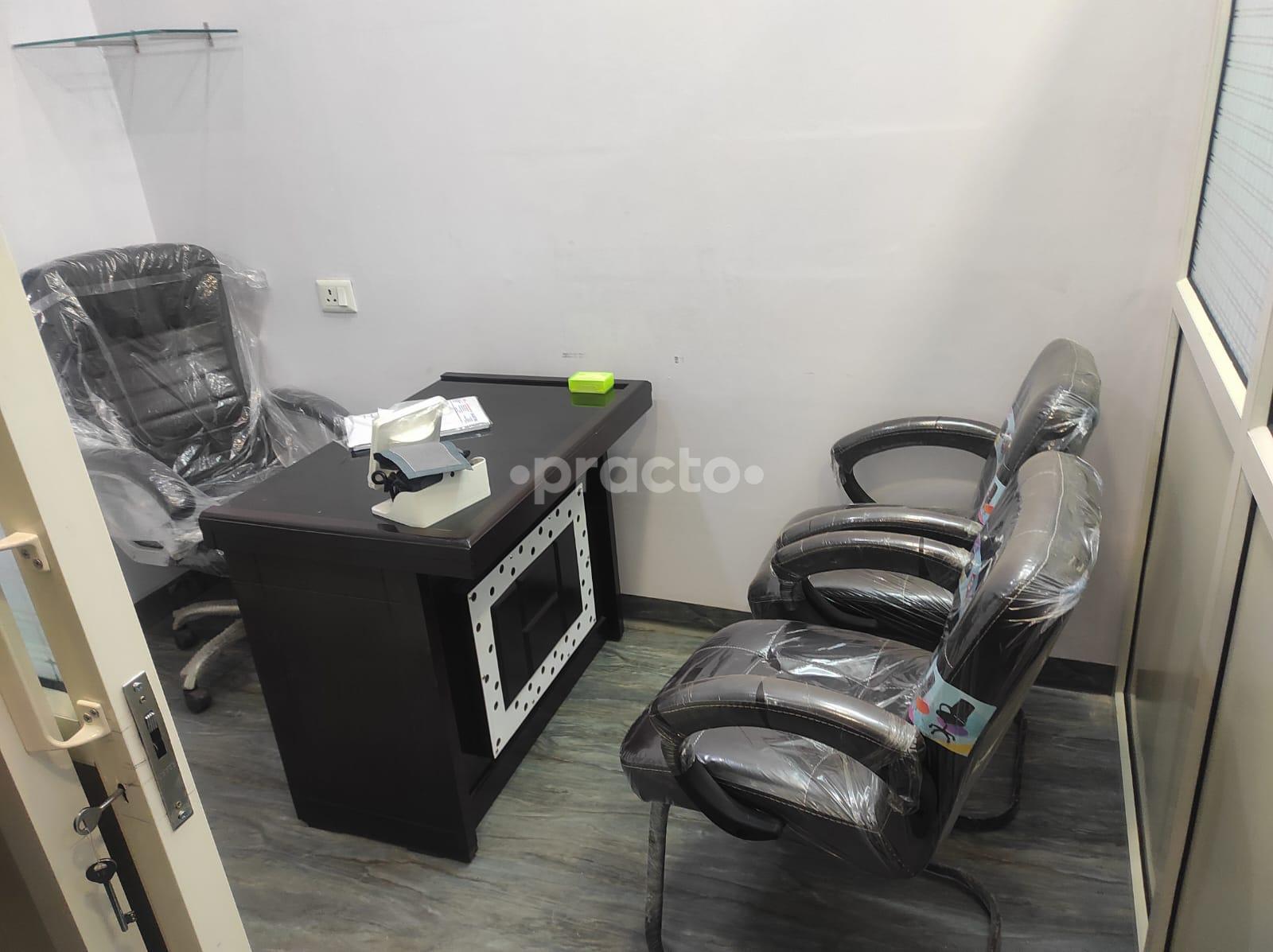 Consultation Room at PsycheHeal Homeopathic Clinic Santacruz West Mumbai