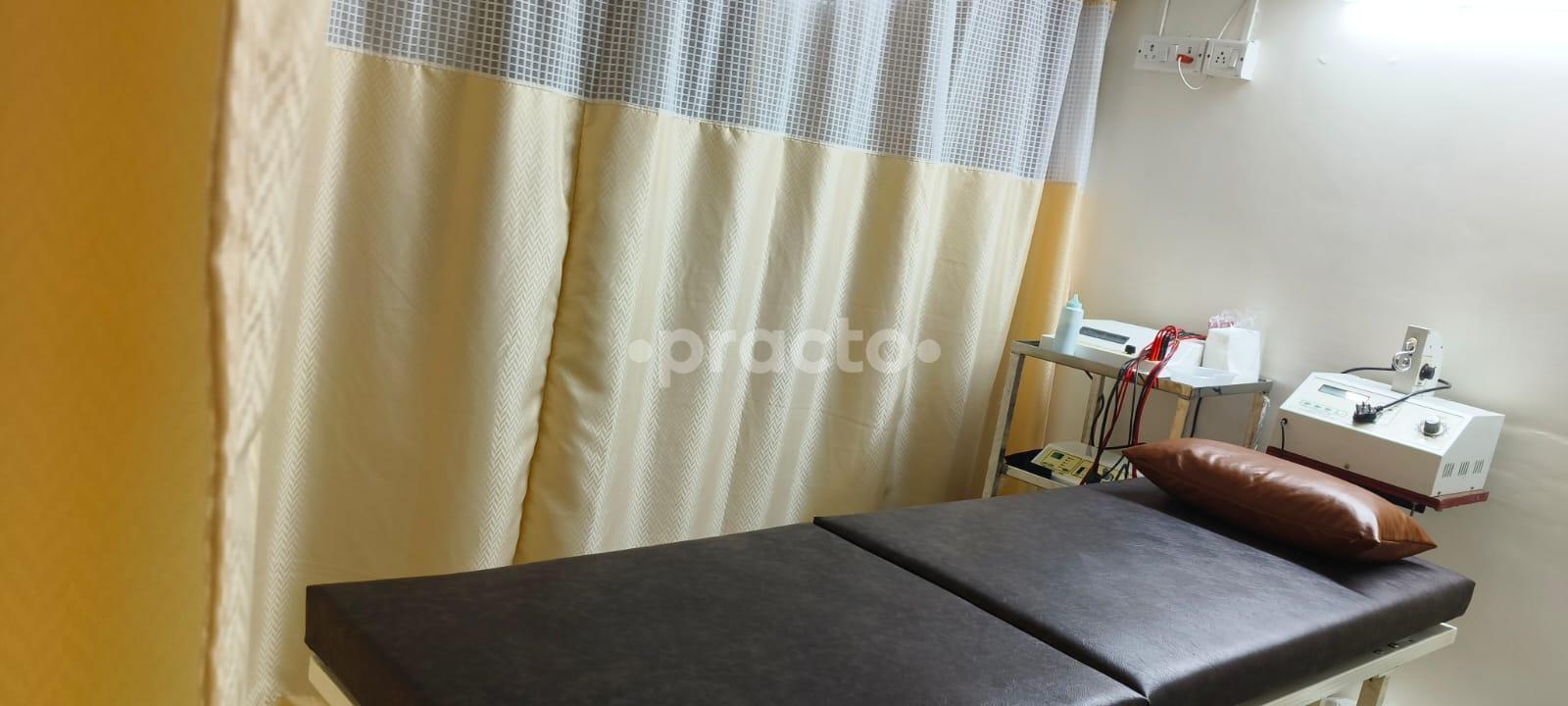 Physiotherapy Room at Vezham Physiotherapy Centre Shenoy Nagar Chennai