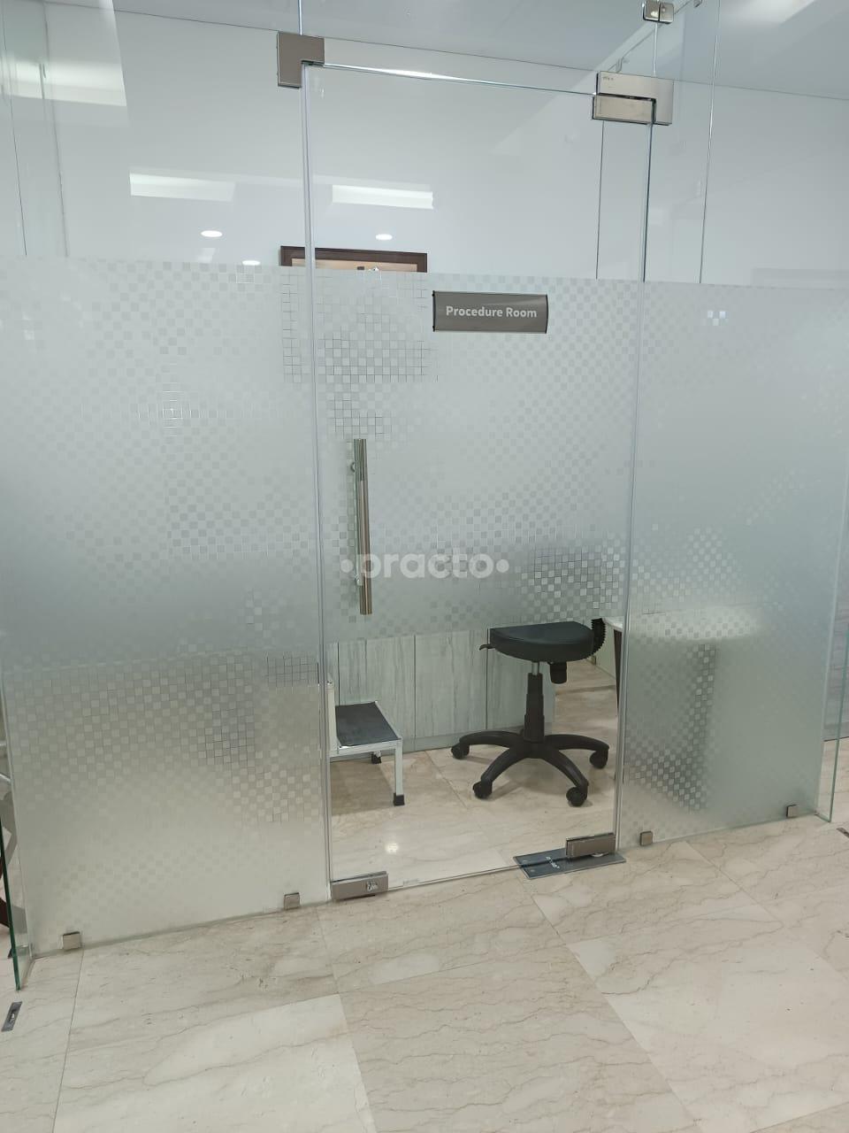 Consultation Room at Dr. Hans' Centre for ENT Sector 19 Noida