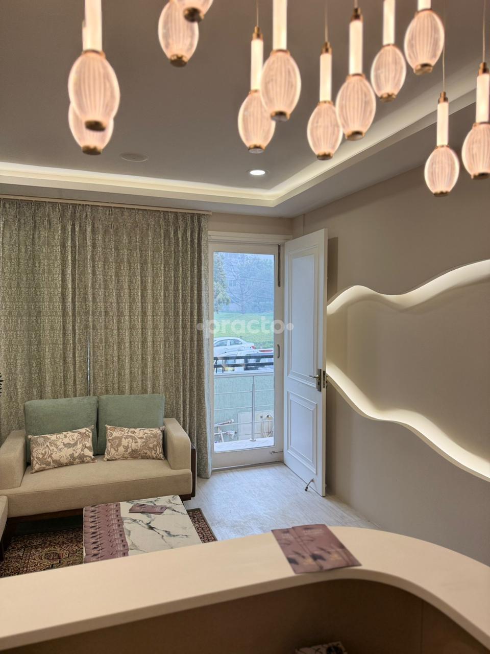 Waiting Area at Paradise Wellness Laser And Skin Clinic Golf Course Road Gurgaon