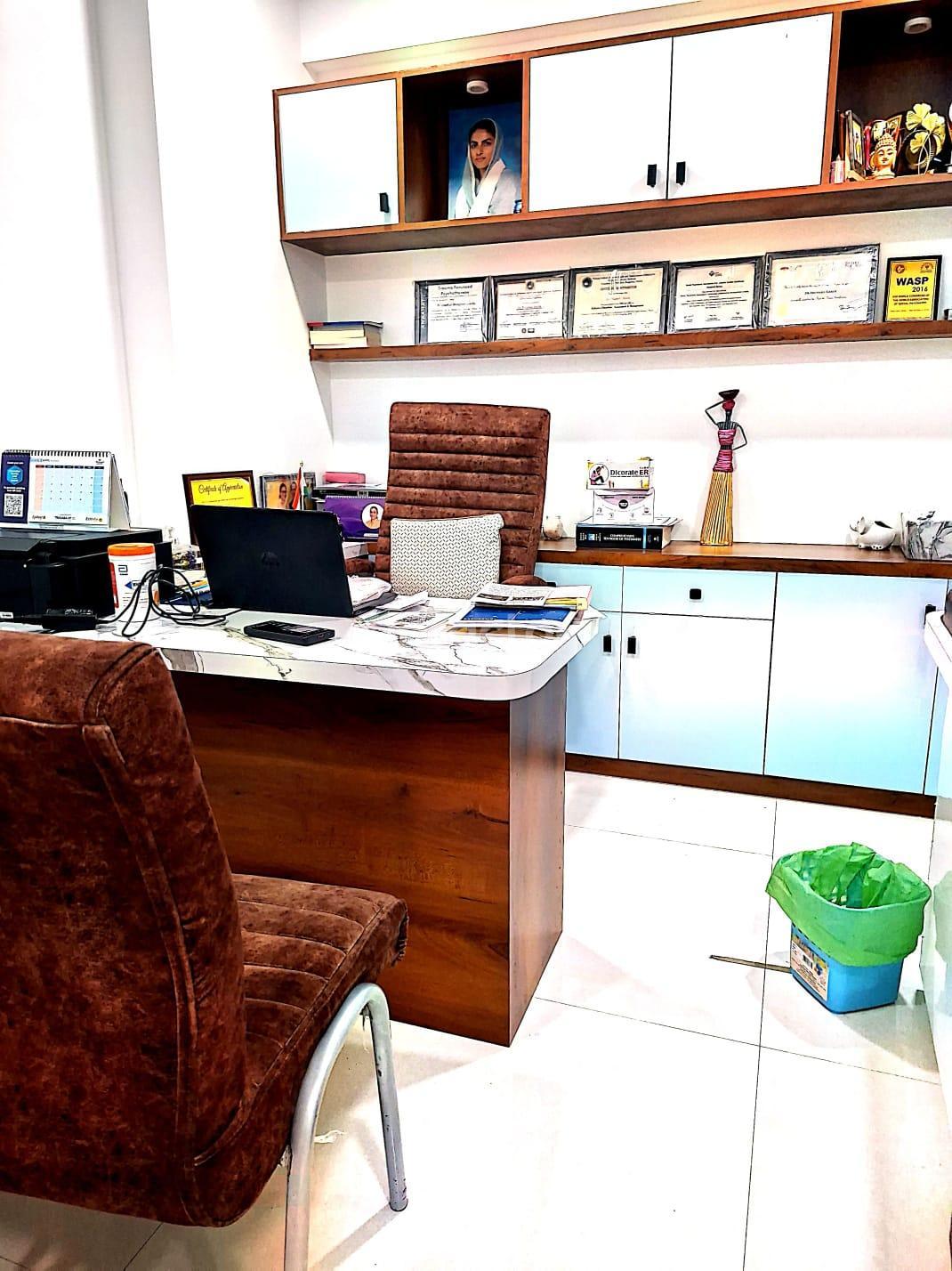 Consultation Room at Divine Clinic Pimple Saudagar Pune