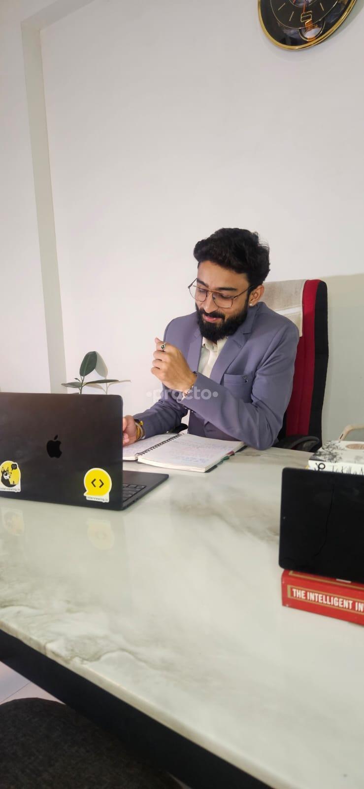 Dr Ashutosh's Amrutam Wellness