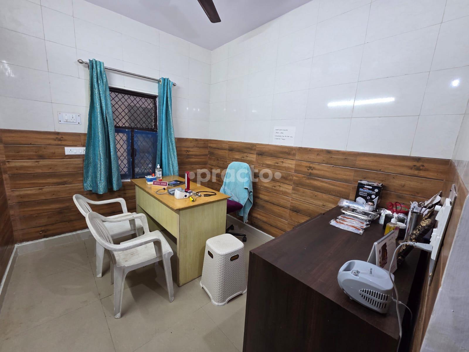 Consultation Room at Dr. Joshi Clinic Chi V Greater Noida