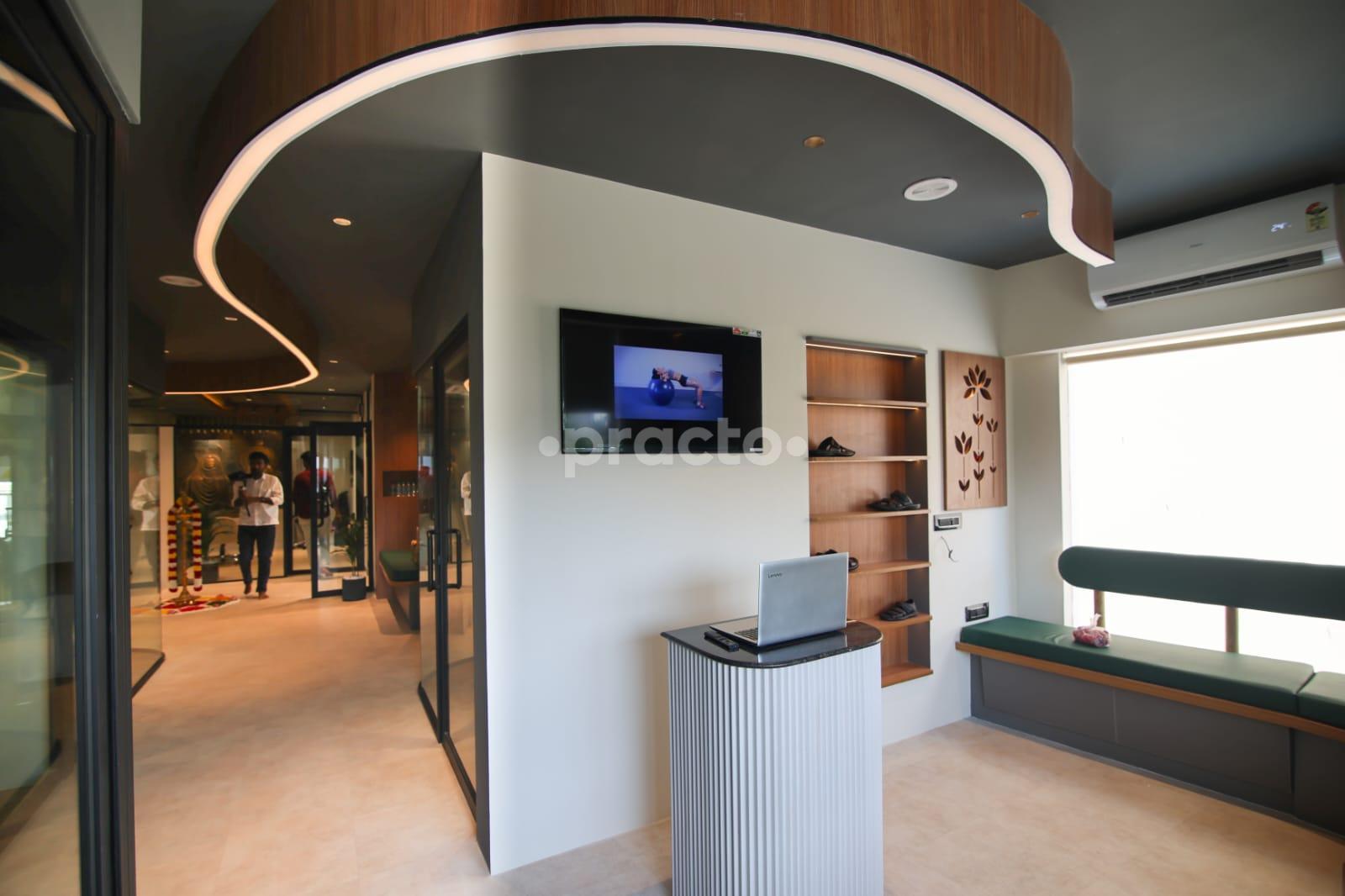 Reception Area at BEE Health Studio Sholinganallur Chennai