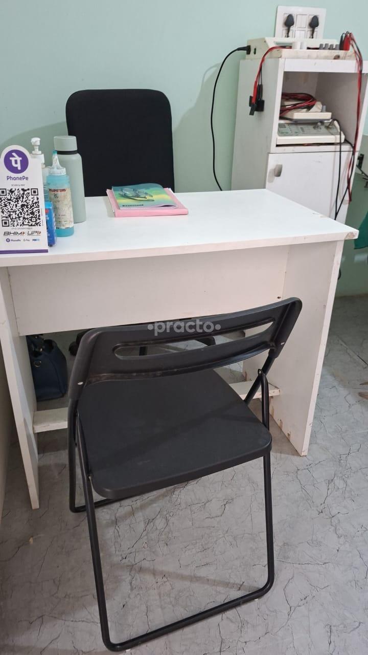 Consultation Room at L & N Physiotherapy Clinic Himayat Nagar Hyderabad