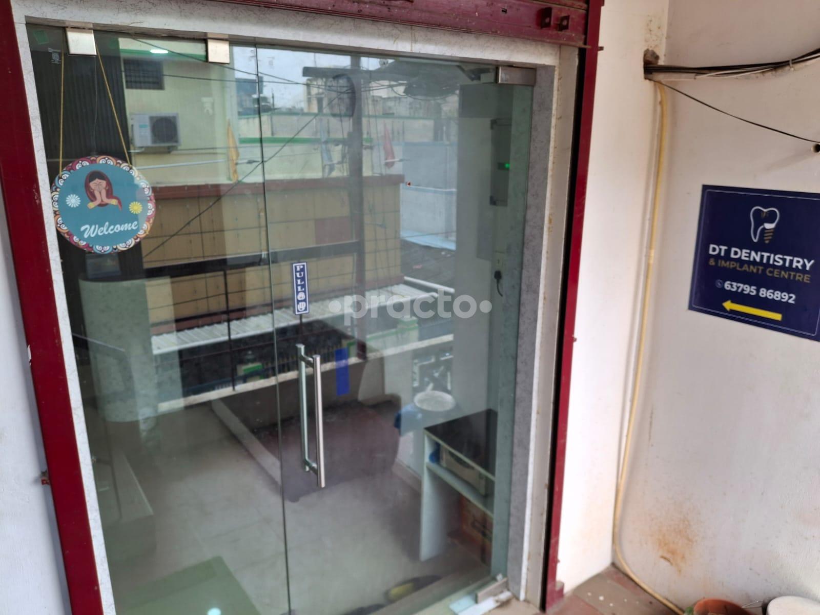 Entrance at DT Dentistry & Implant Center Anakaputhur Chennai