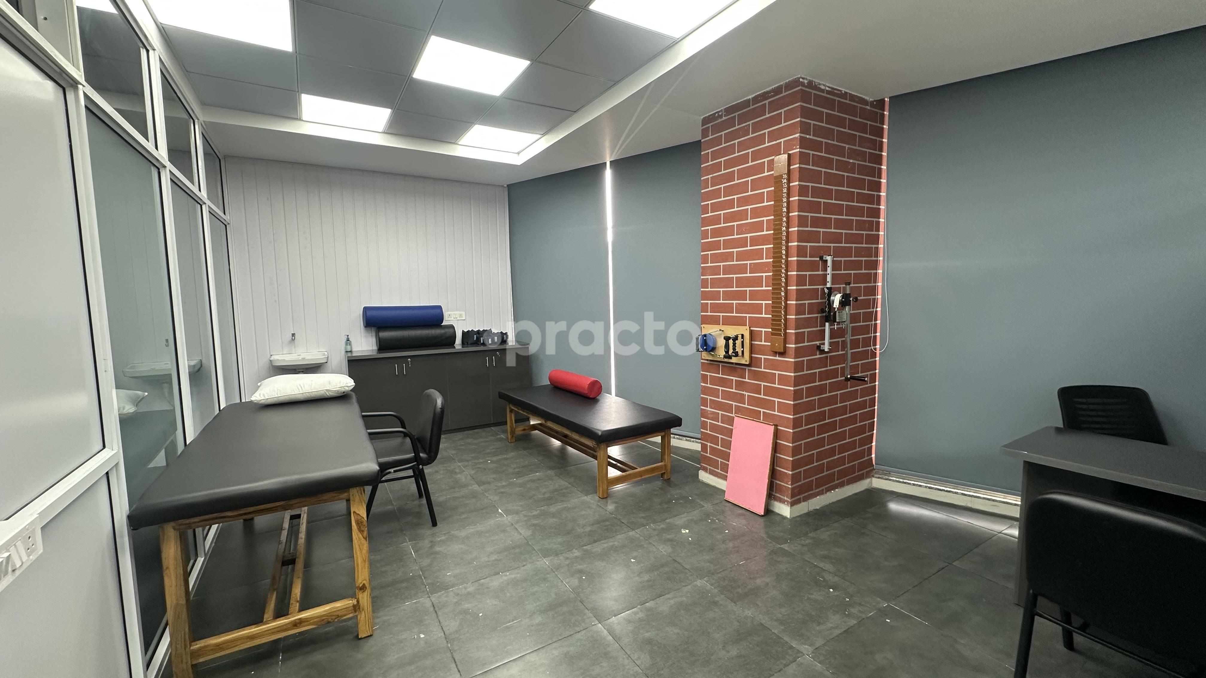 Therapy/Massage Room at Ananta Health Clinic Vasna - Bhayli Main Road Vadodara