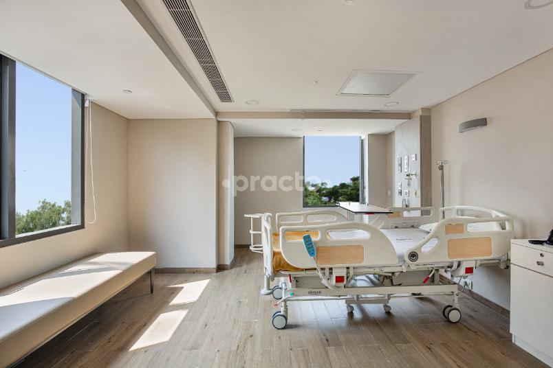 Sterling Hospital Race Course Road Vadodara