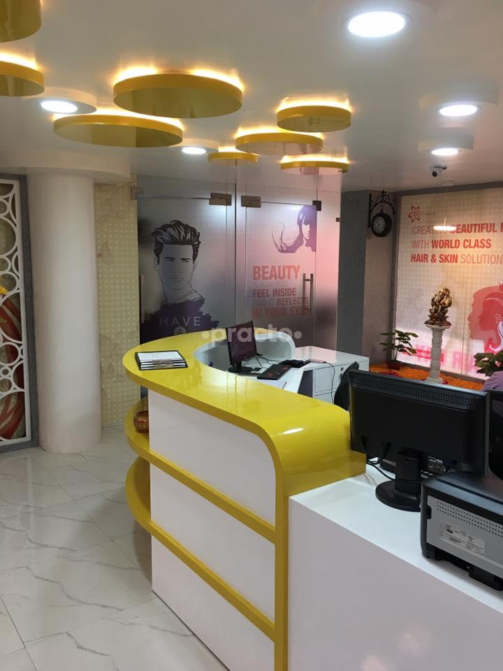 Reception Area at Berkowits Hair And Skin Clinic Sector 18 Noida
