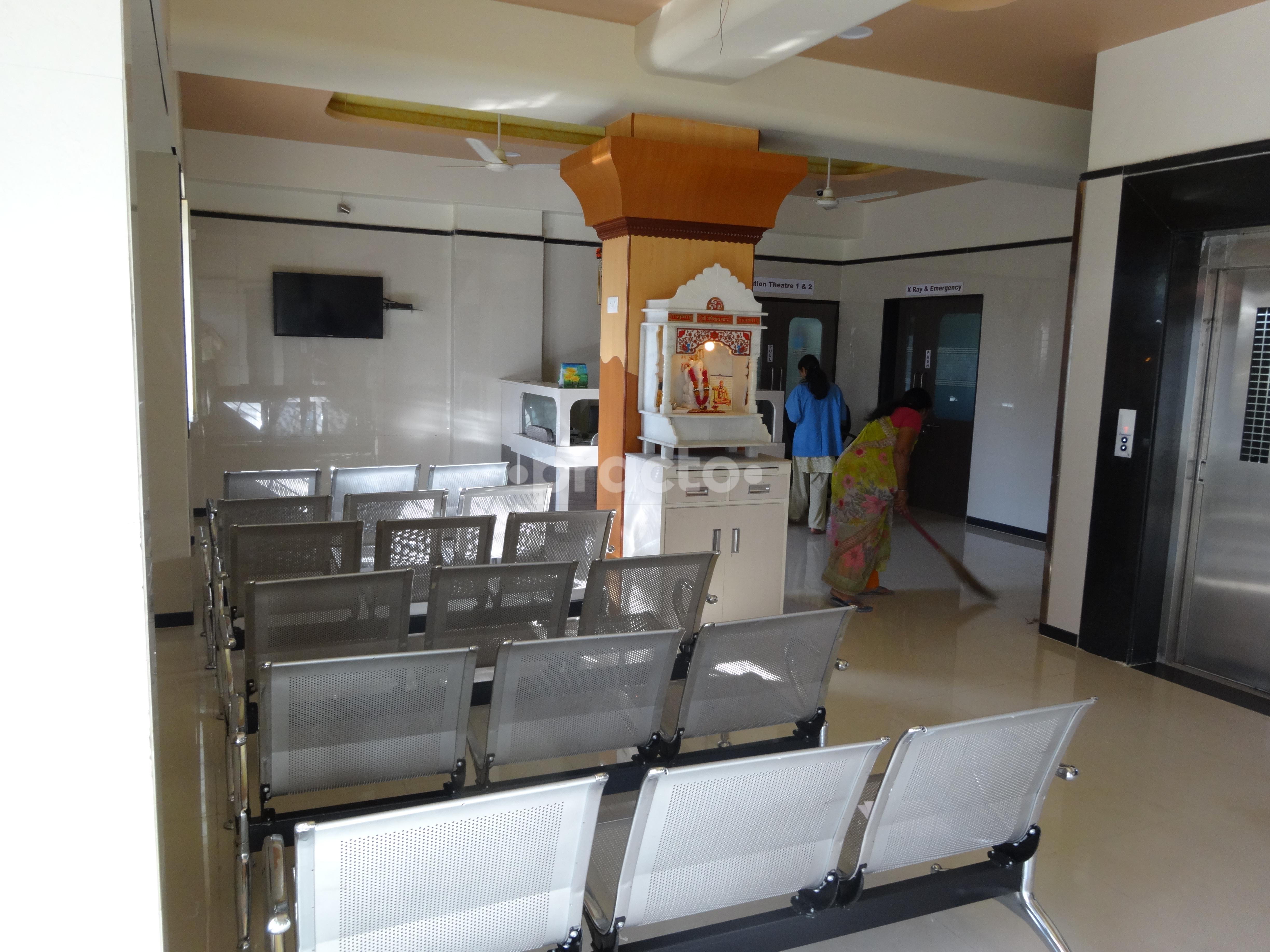 Waiting Area at Sharad Orthopaedic Hospital Sinhagad Road Pune
