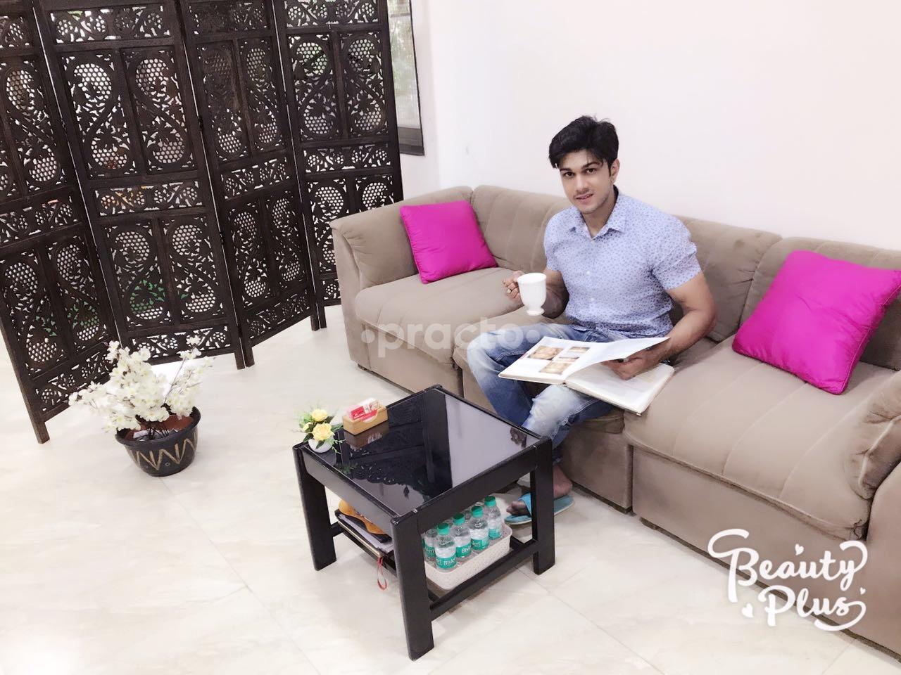 OPD/Ward at Moon Smile Dental Clinic Goregaon East Mumbai