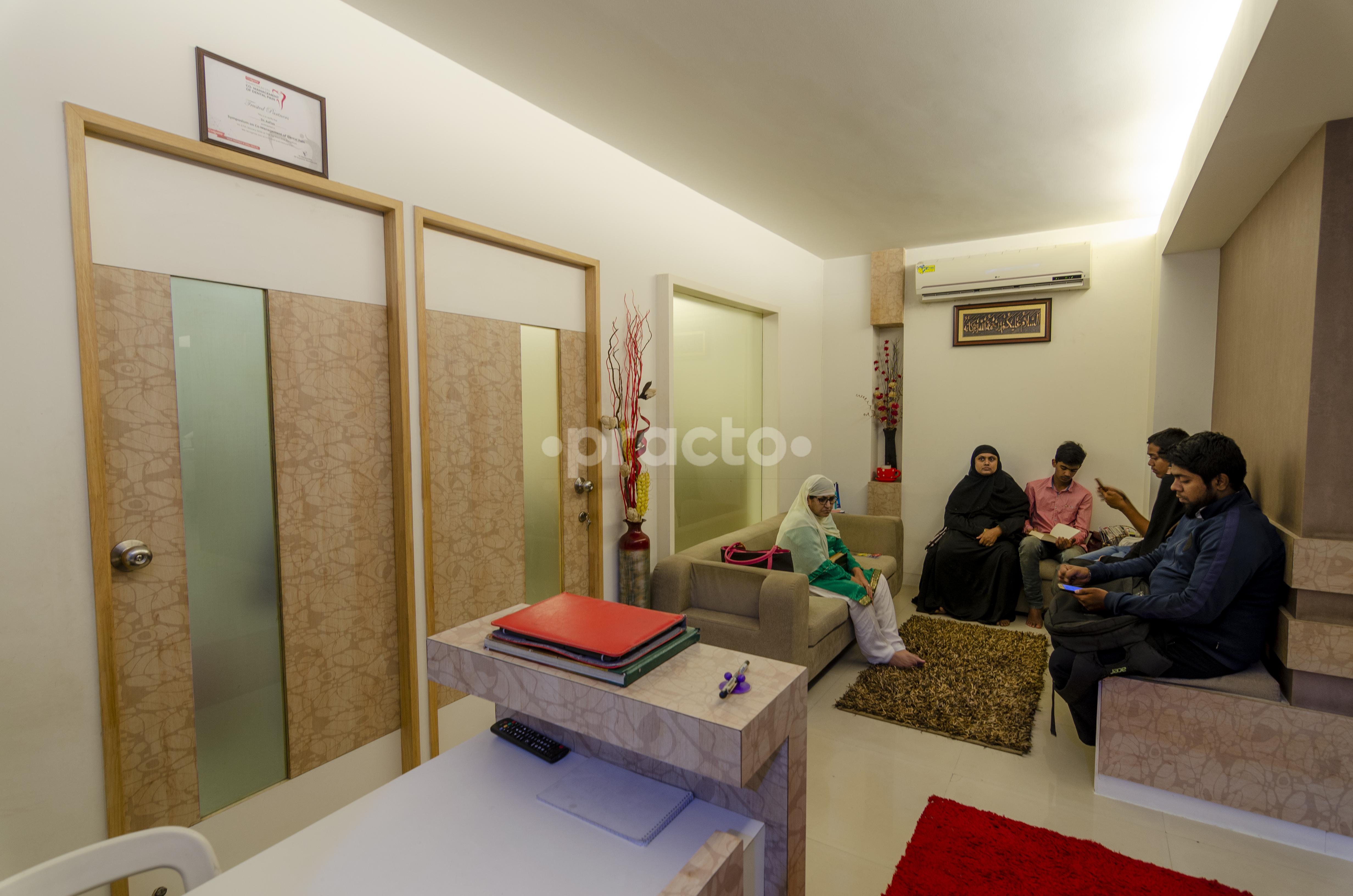 Waiting Area at DentalNisaa Kumaraswamy Layout Bangalore