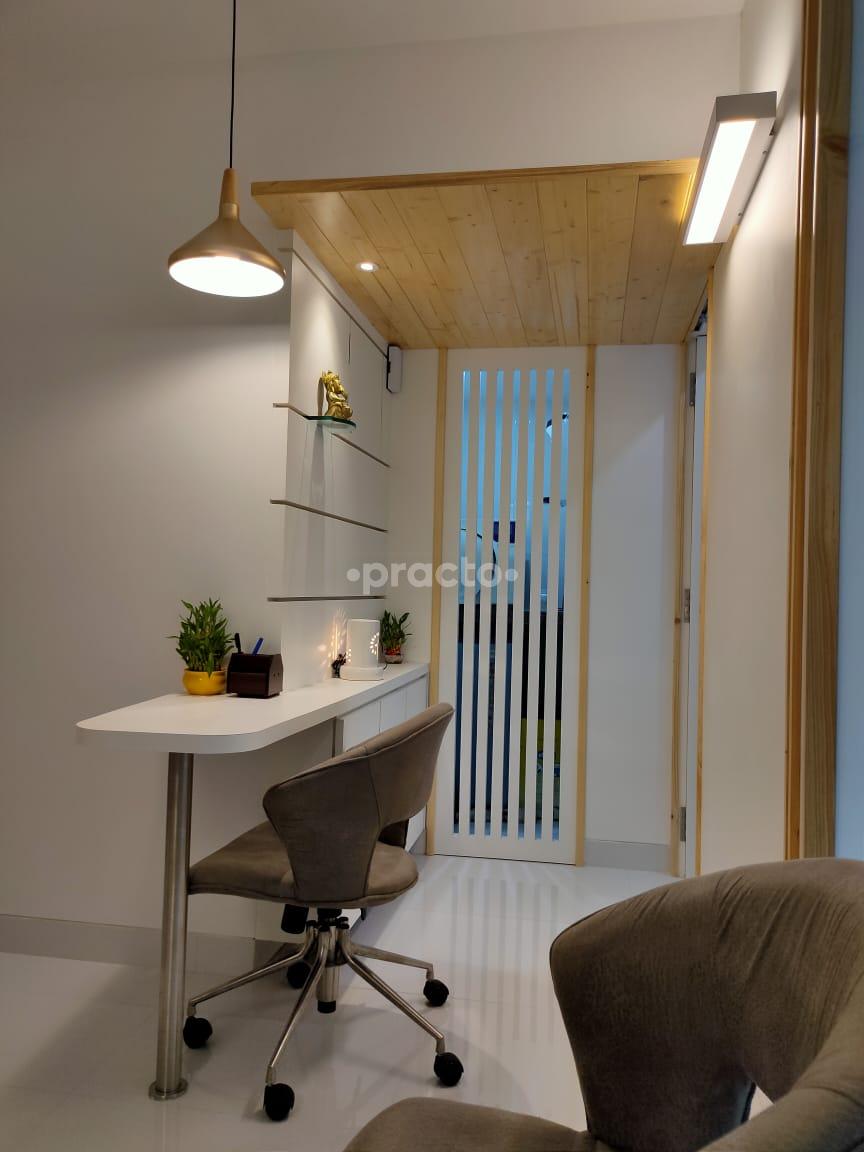 Reception Area at Dent-o-fit Powai Mumbai