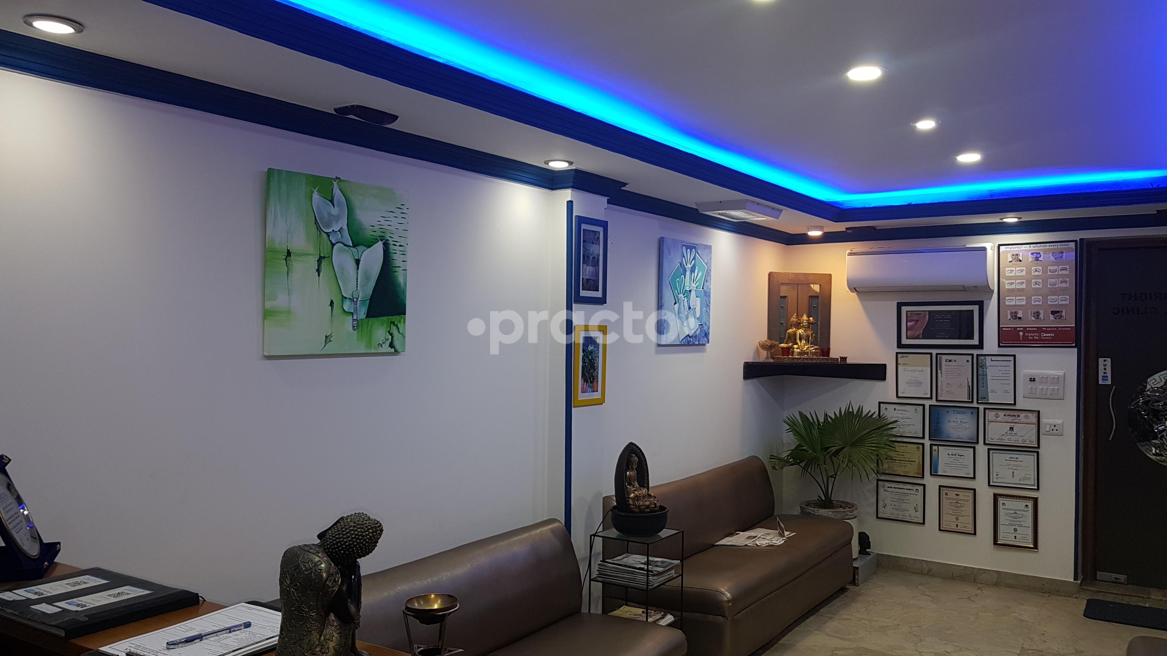 Waiting Area at Dr Jayna Dental Clinic Greater Kailash Part 1 Delhi
