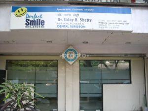 Entrance at Perfect smile clinic Dadar West Mumbai
