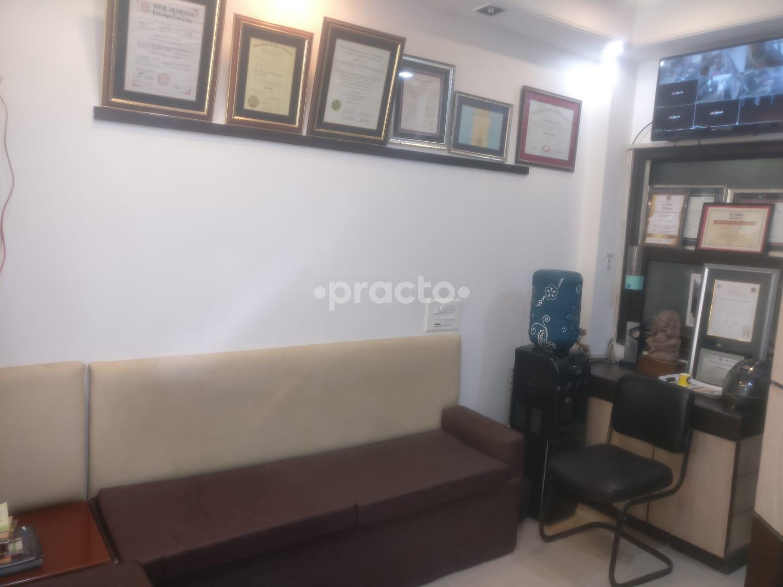 Waiting Area at Raahat Dental Clinic Dwarka Delhi