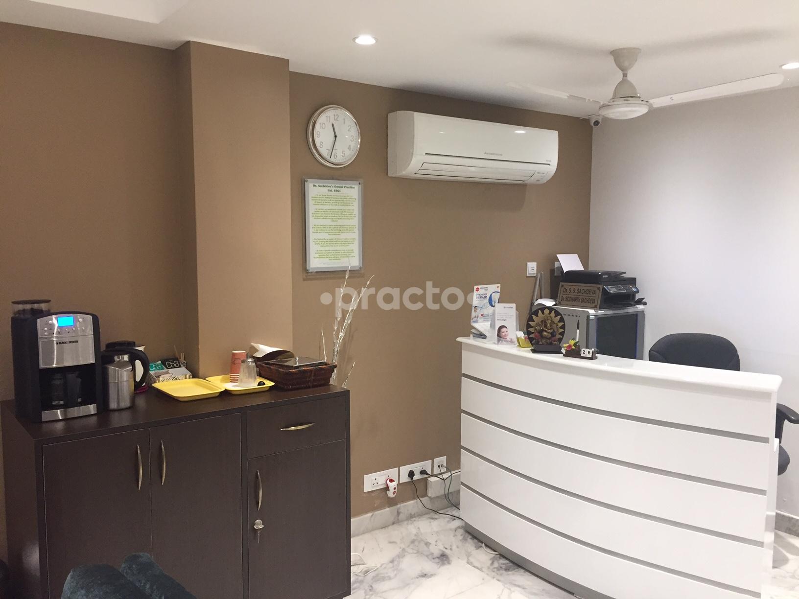 Reception at Stellar Dental Care Vasant Vihar Delhi