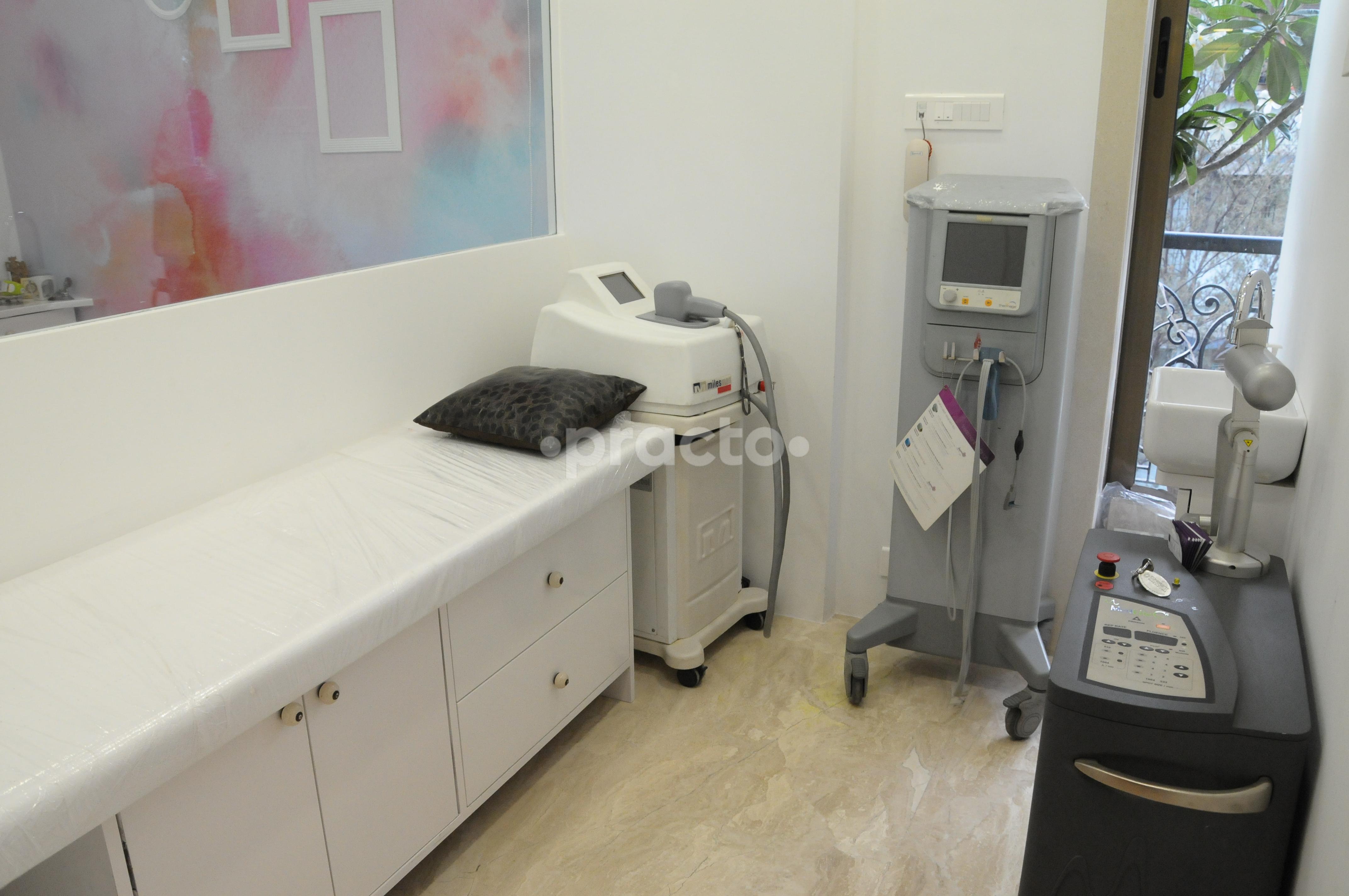 Operation Theatre at Dr. Rashmi Shetty's Clinic Santacruz West Mumbai