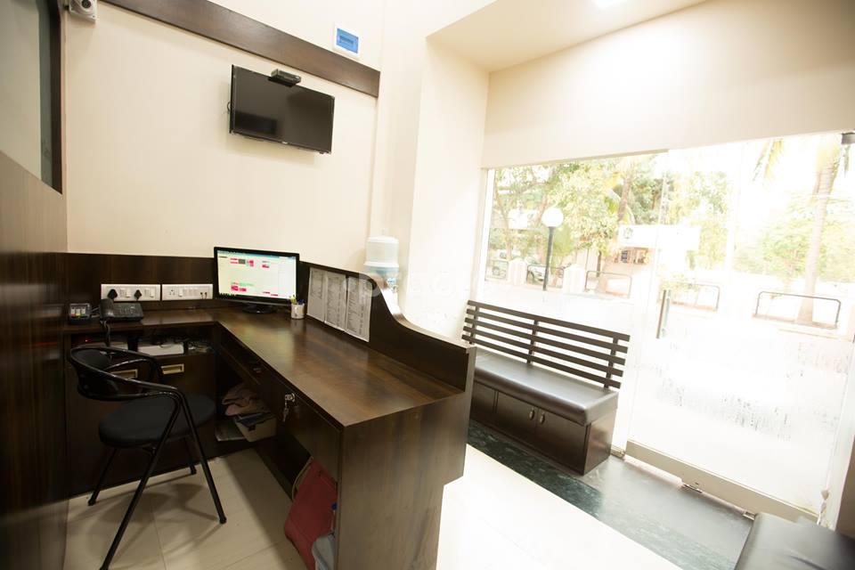 Reception at Om Dental Care and Implant Centre Nerul Navi Mumbai
