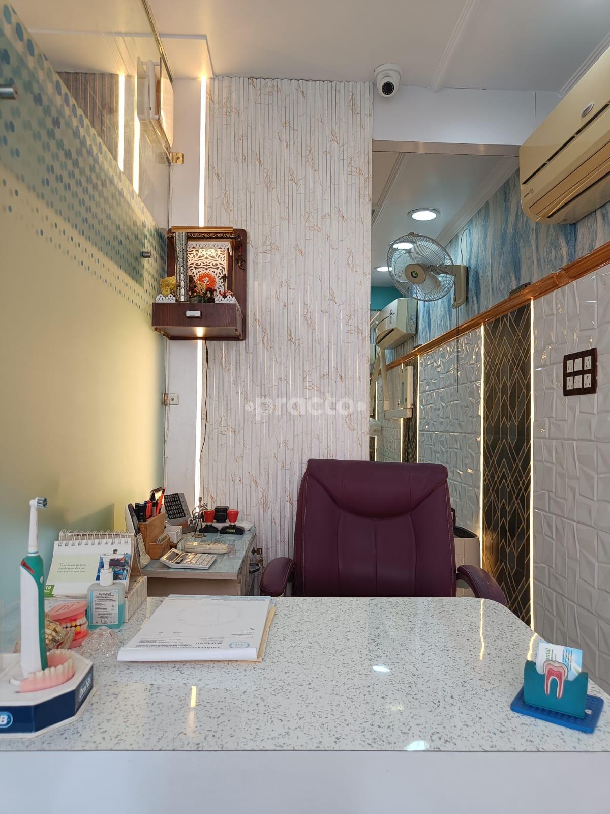 Consultation Room at LaDivya Centre for Implants & Oral Health Care Vikas Puri Delhi