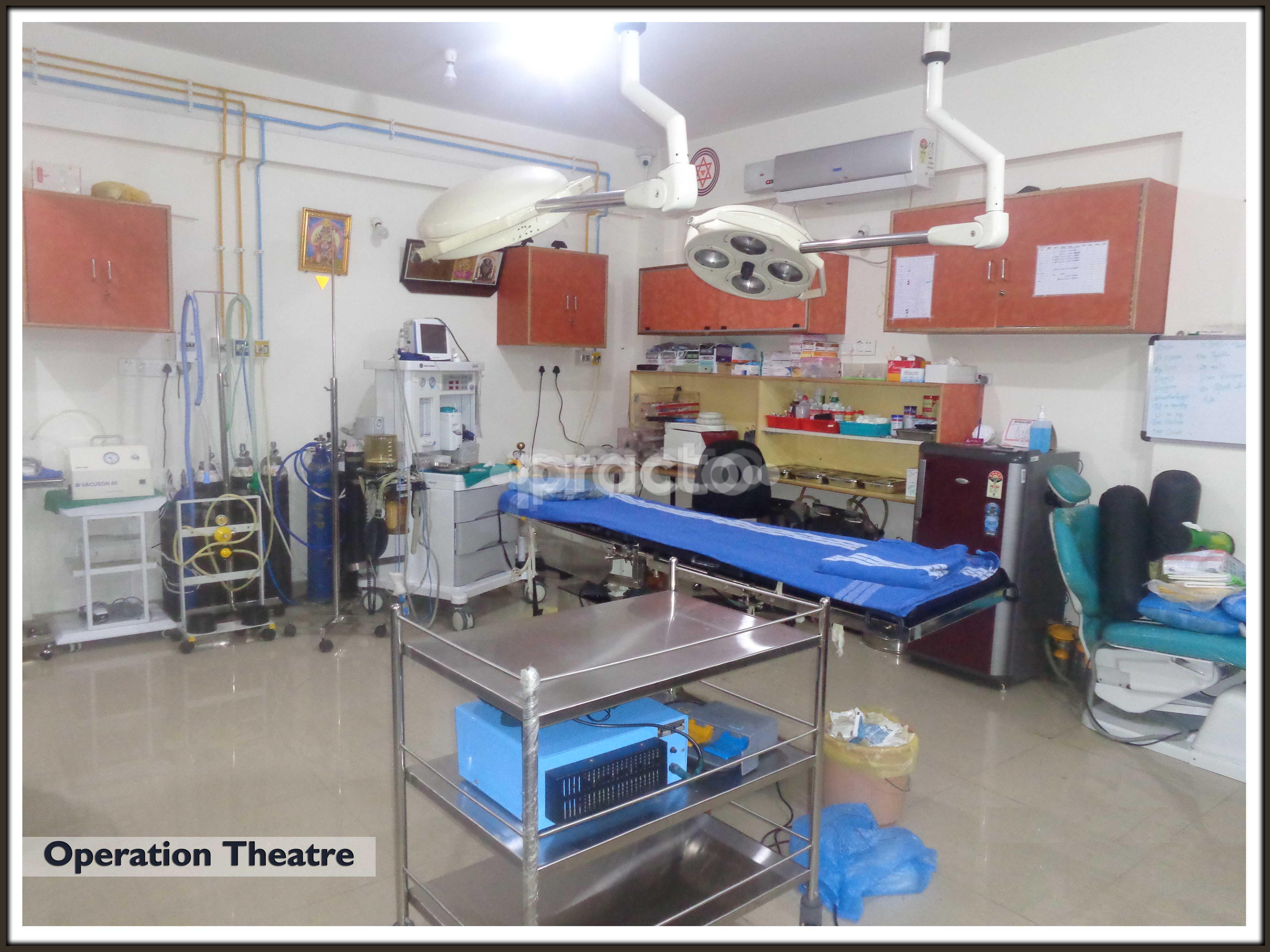 OPD/Ward at Curls & Curves Hair Transplantation & Cosmetic Surgery Centre Vijayanagar Bangalore