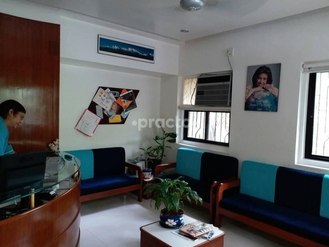 Waiting Area at Vichare Orthodontic Centre Shivajinagar Pune